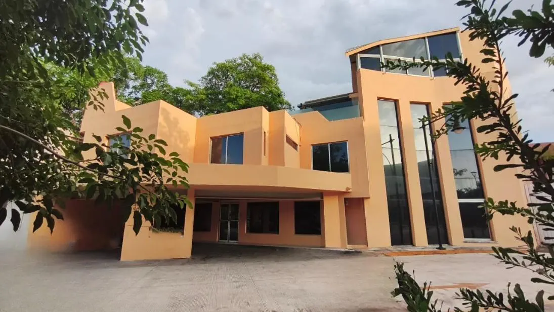 Local Comercial Spot2