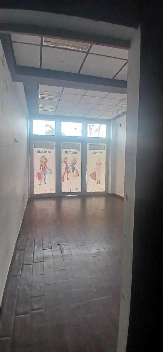 Local Comercial Spot2