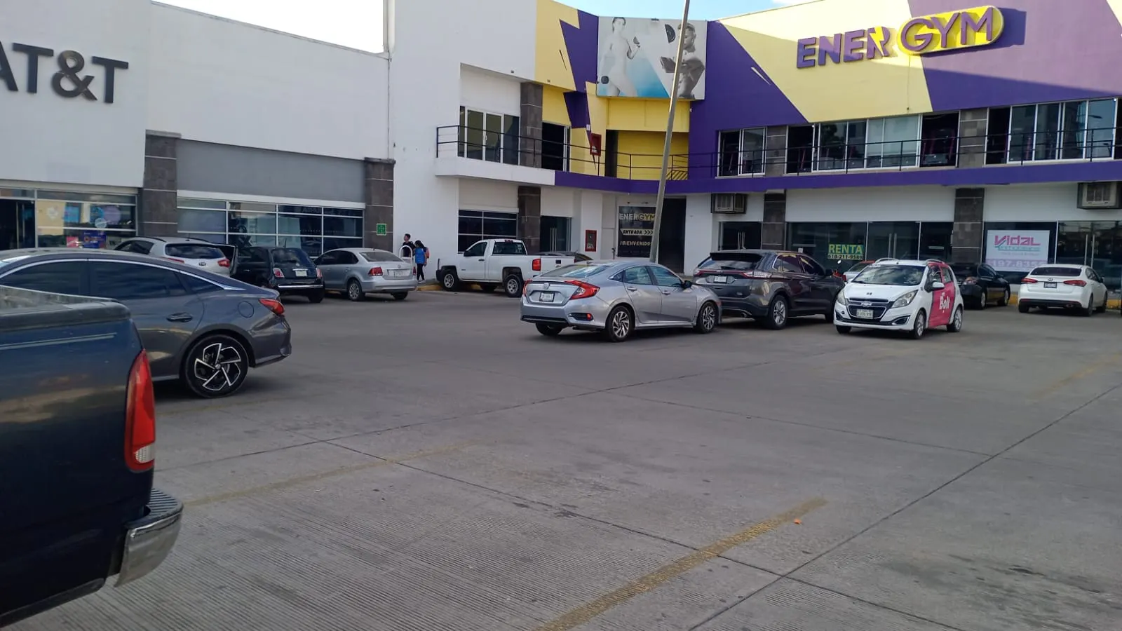 Local Comercial Spot2