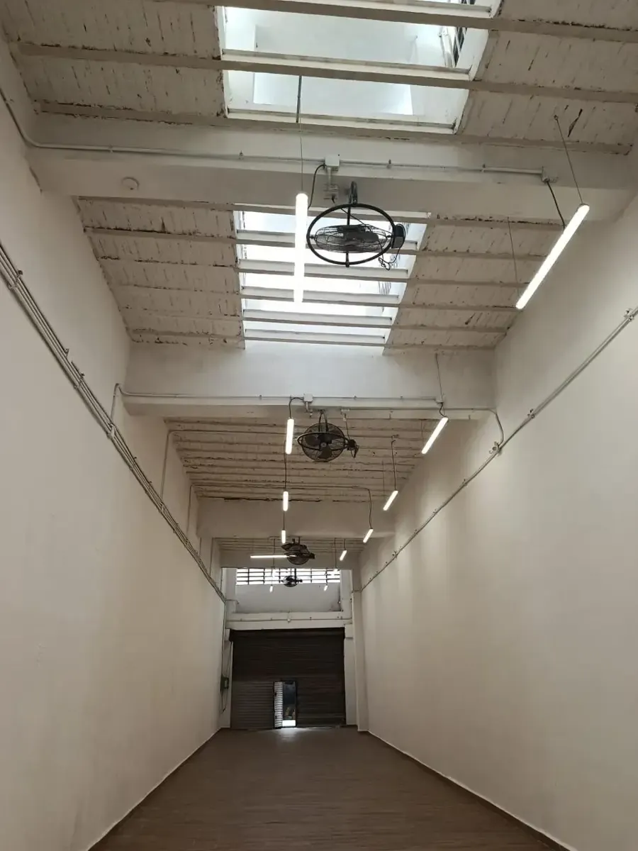 Local Comercial Spot2