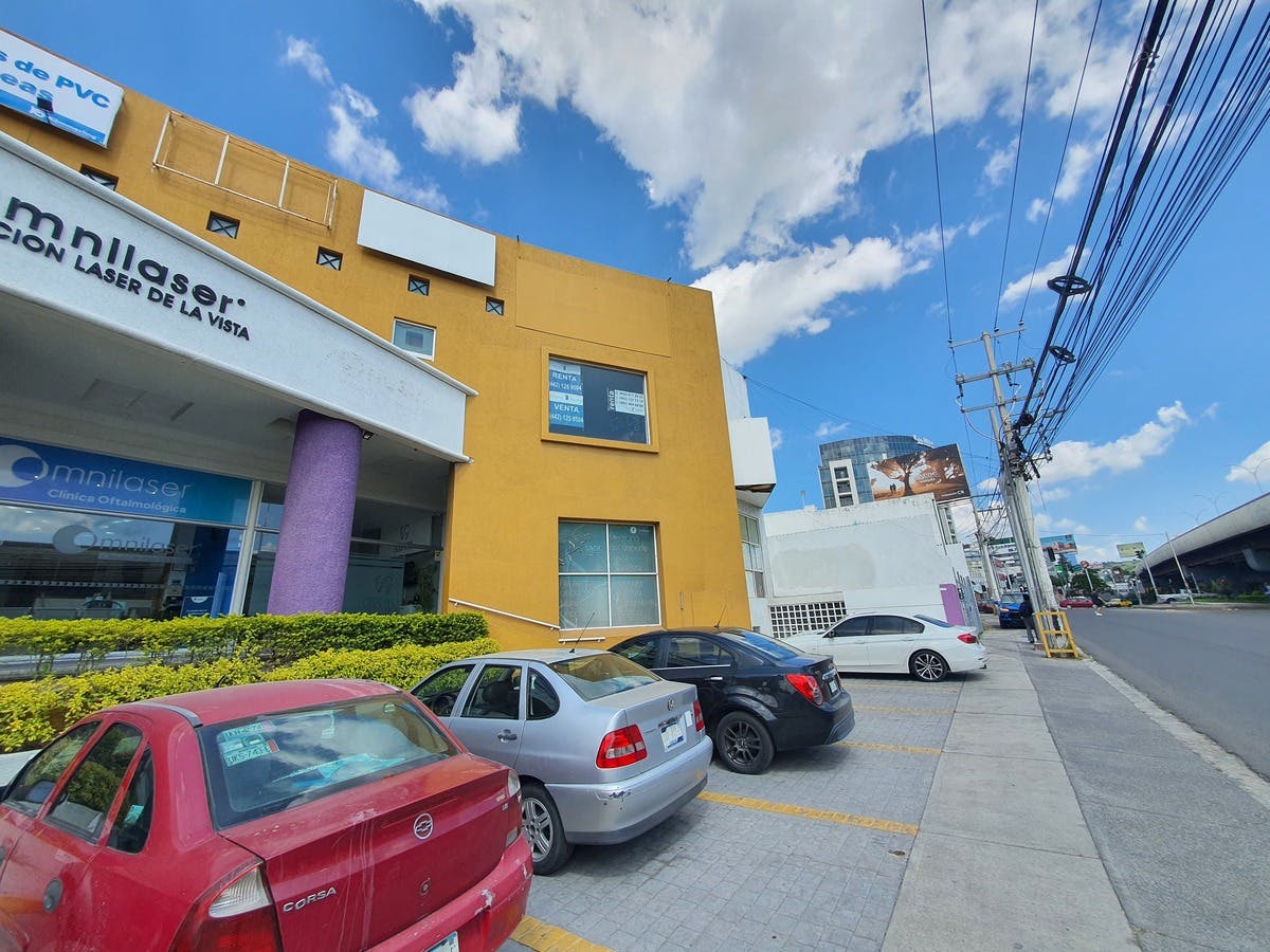 Local Comercial Spot2