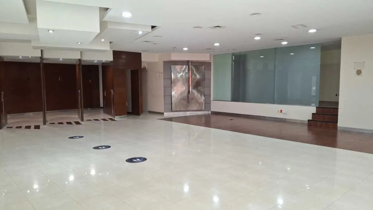 Local Comercial Spot2
