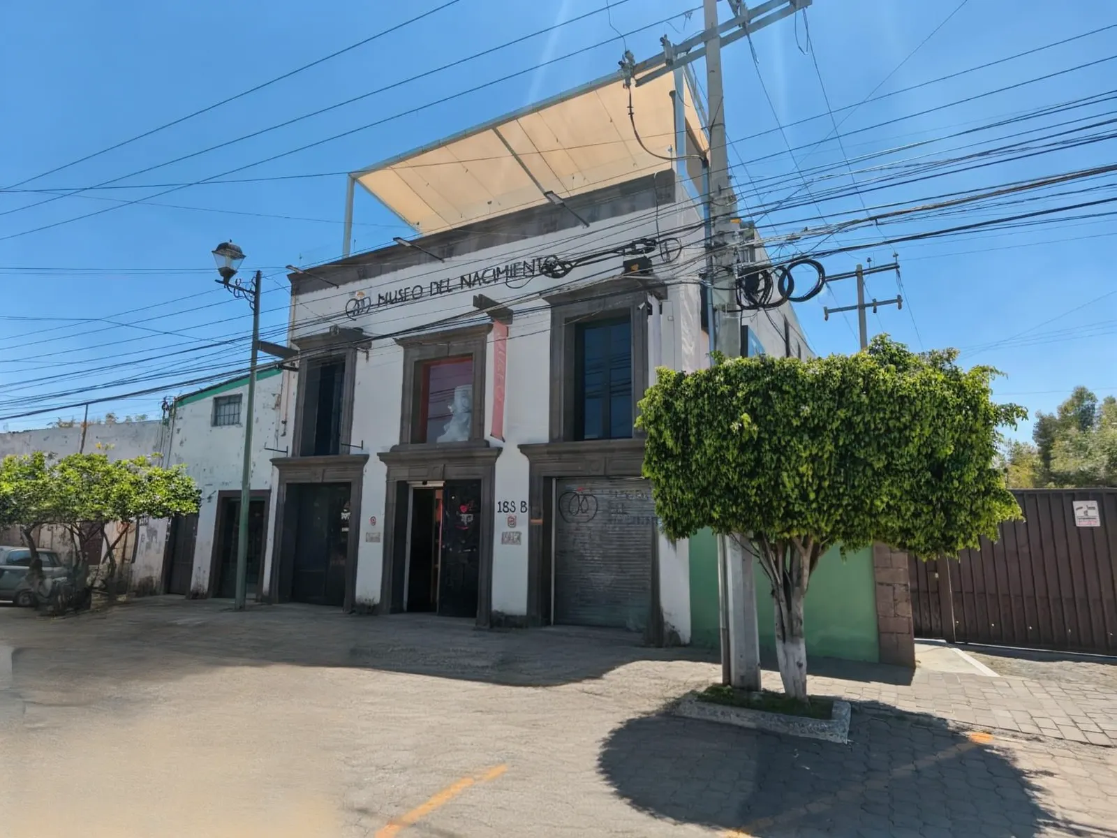 Local Comercial Spot2
