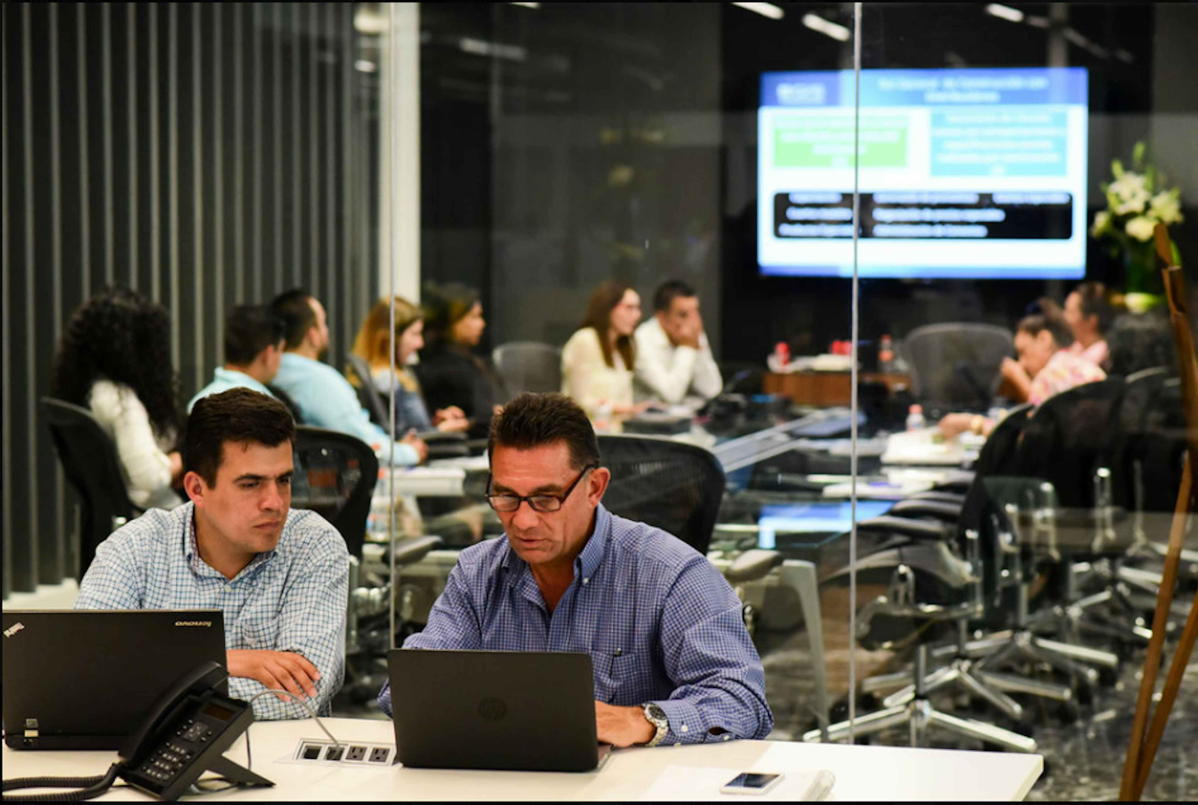 Blvd. Manuel Ávila Camacho 5