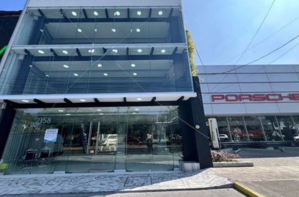 Local Comercial Spot2