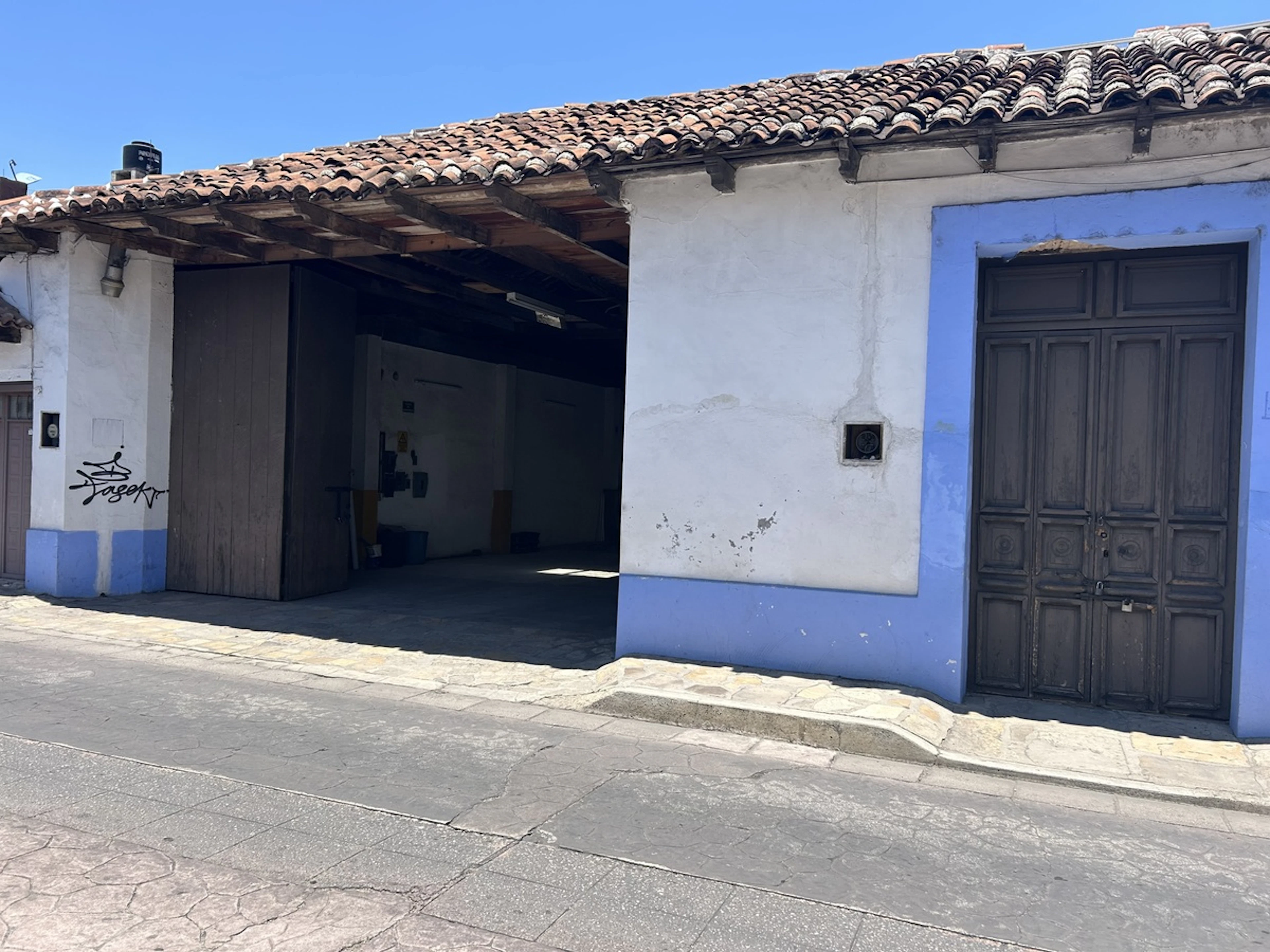 Local Comercial Spot2