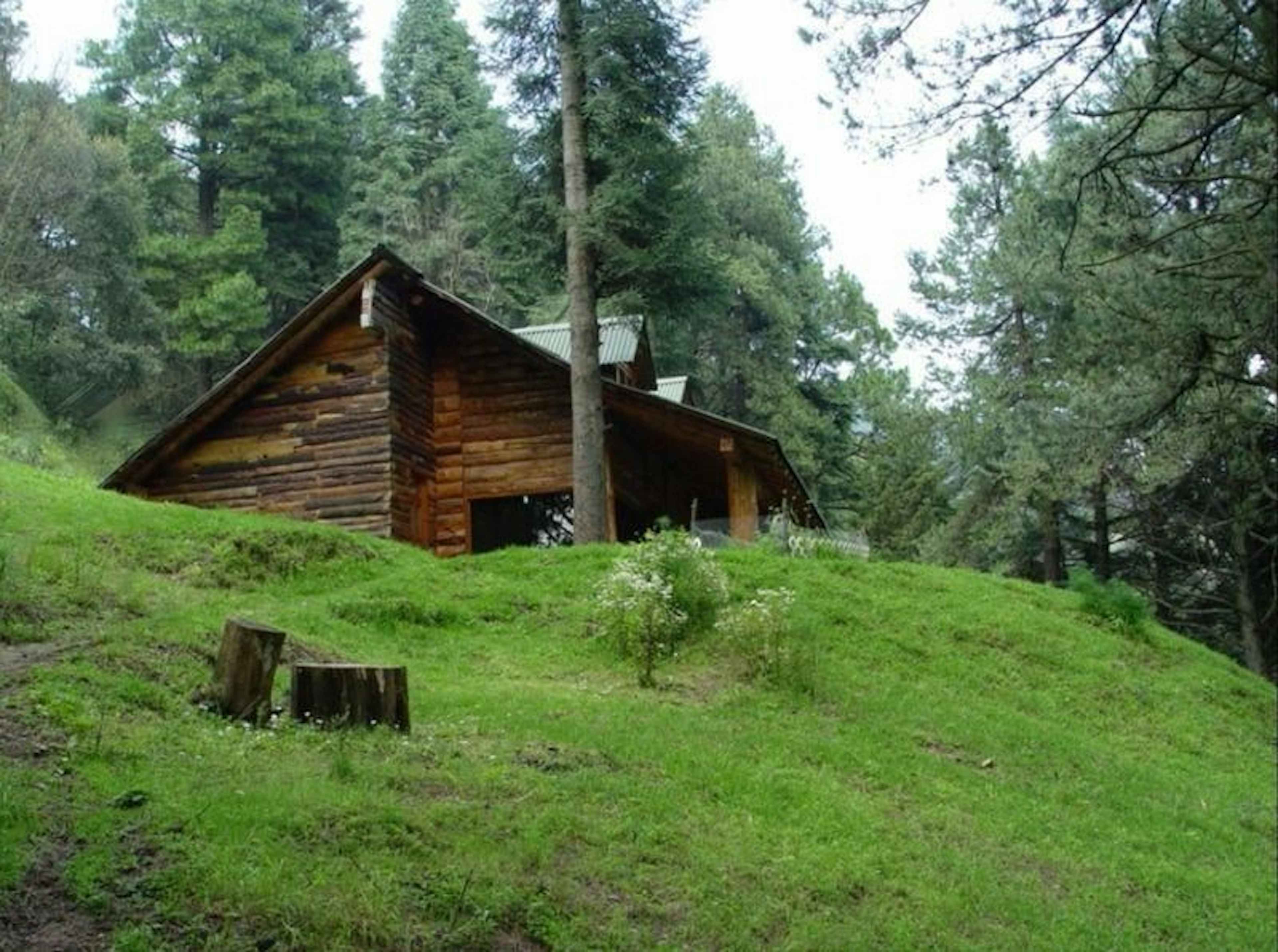 Canadá De Alférez 296