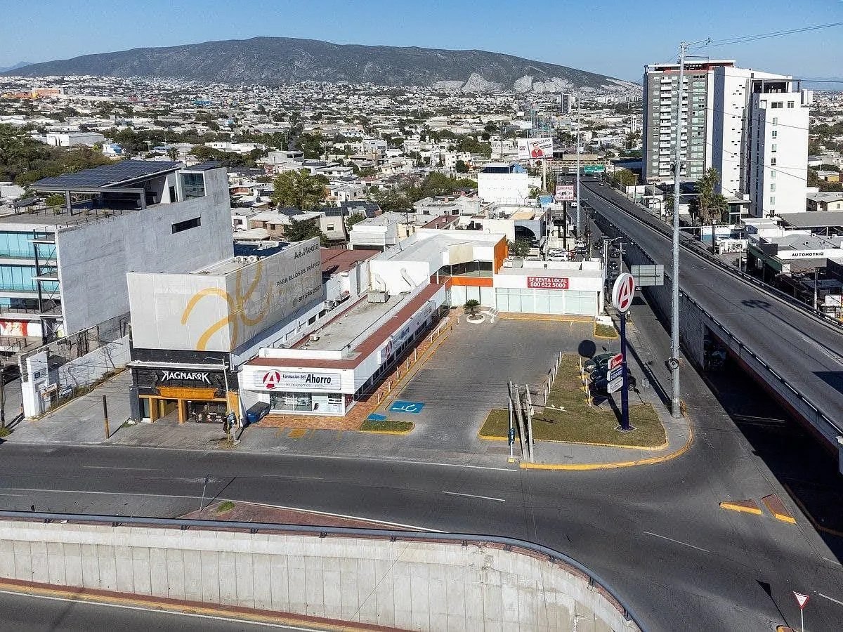 Local Comercial Spot2
