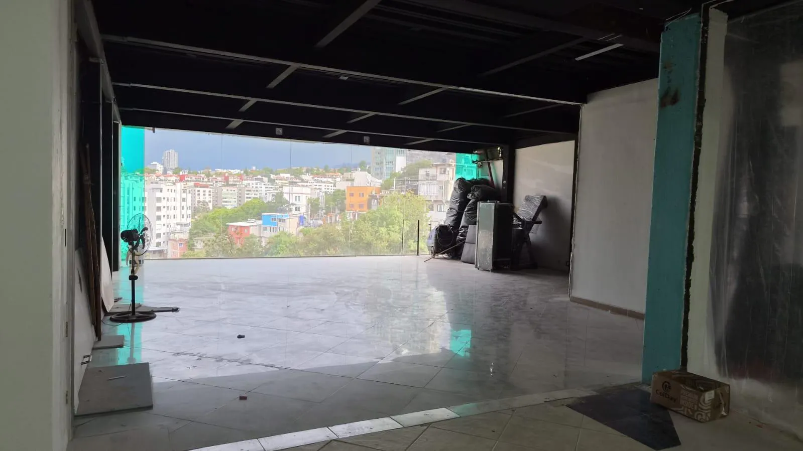 Local Comercial Spot2