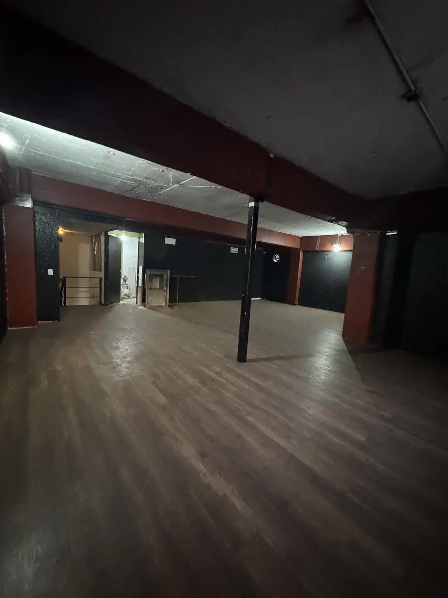 Local Comercial Spot2