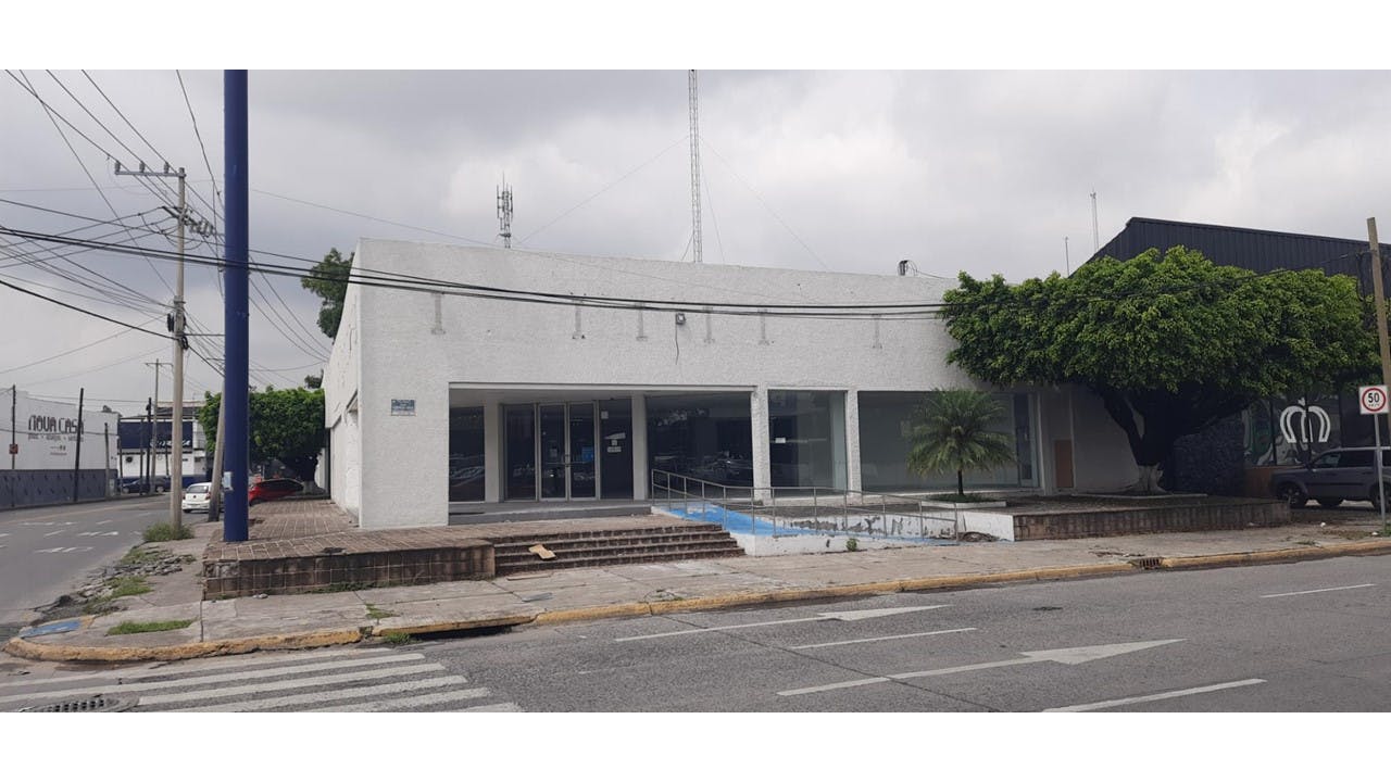 Local Comercial Spot2