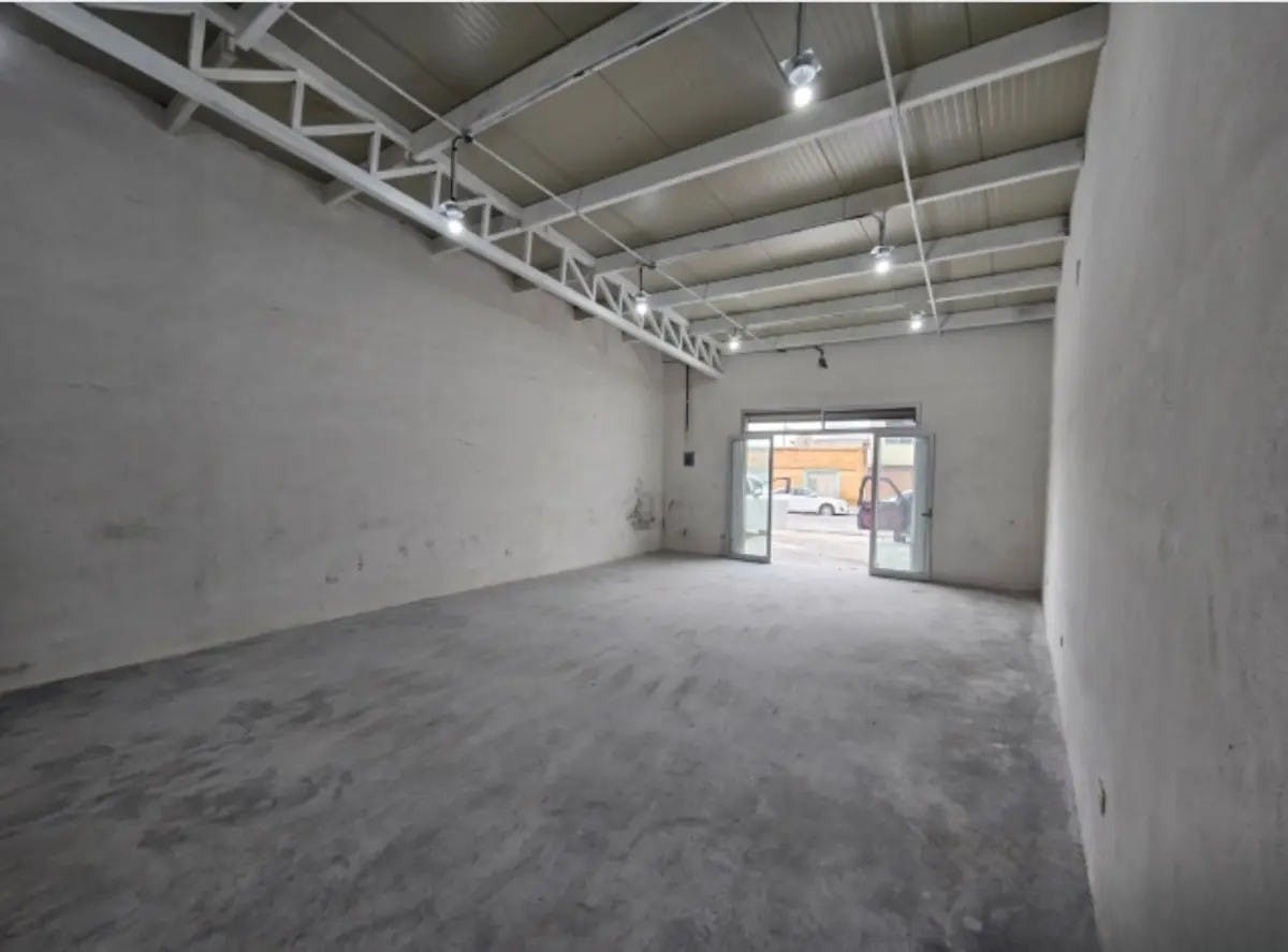 Local Comercial Spot2