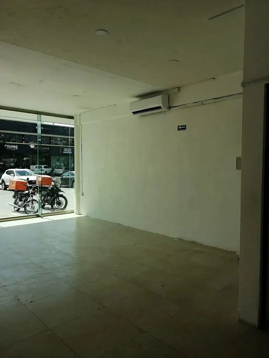 Local Comercial Spot2