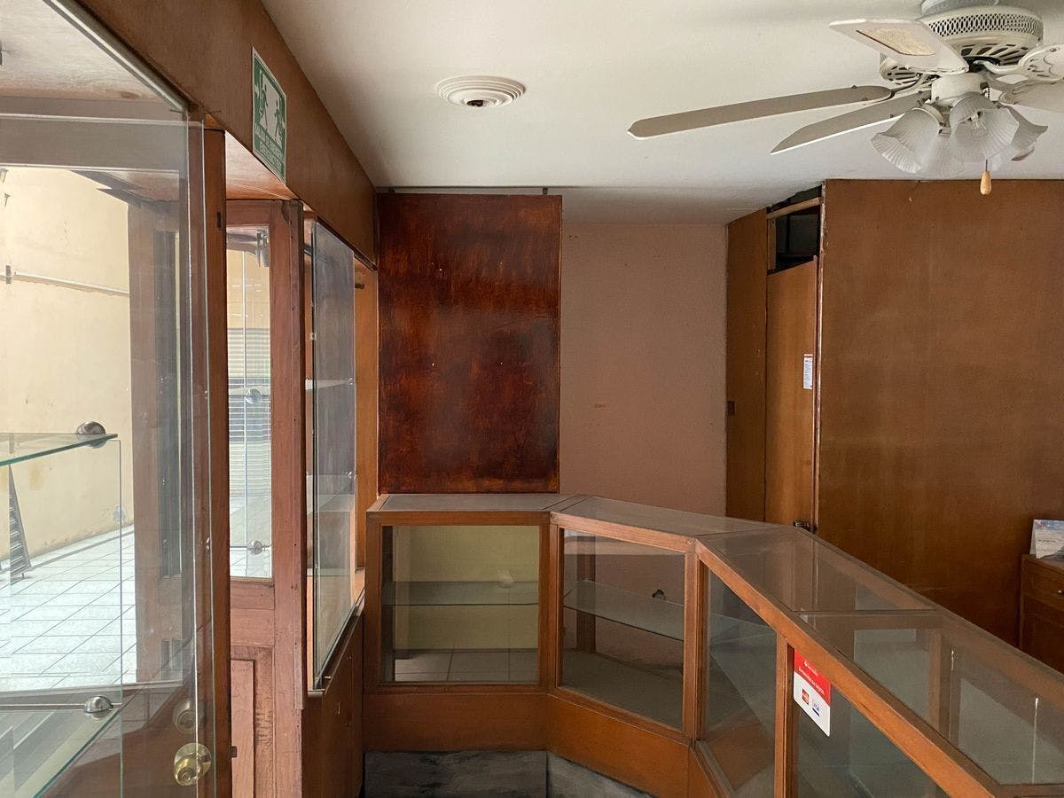 Local Comercial Spot2