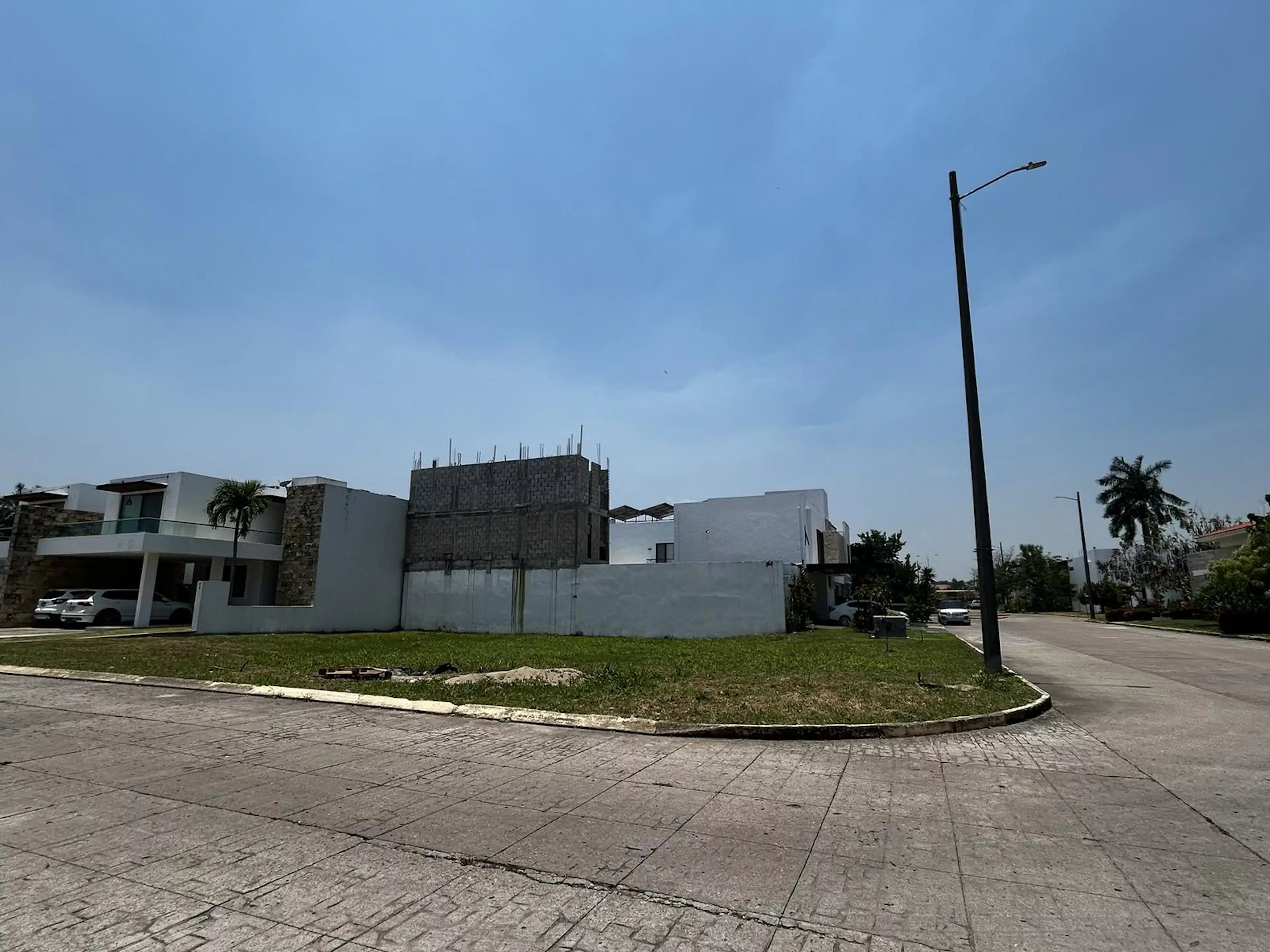 Terreno En Venta En Fracc. El Country, Villahermosa