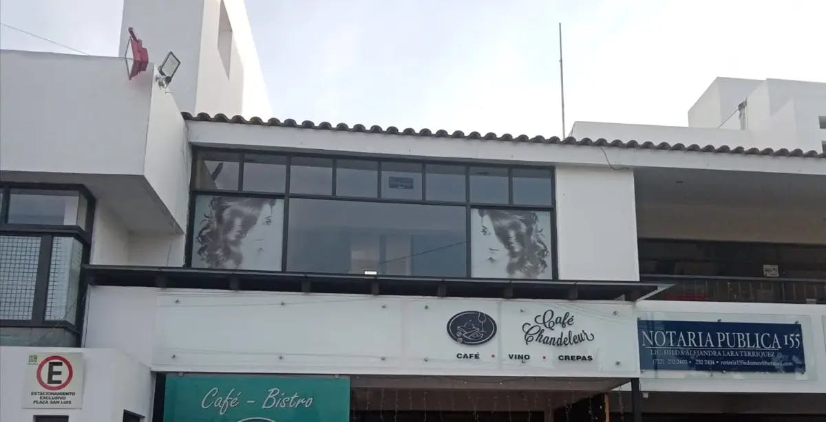 Local Comercial Spot2