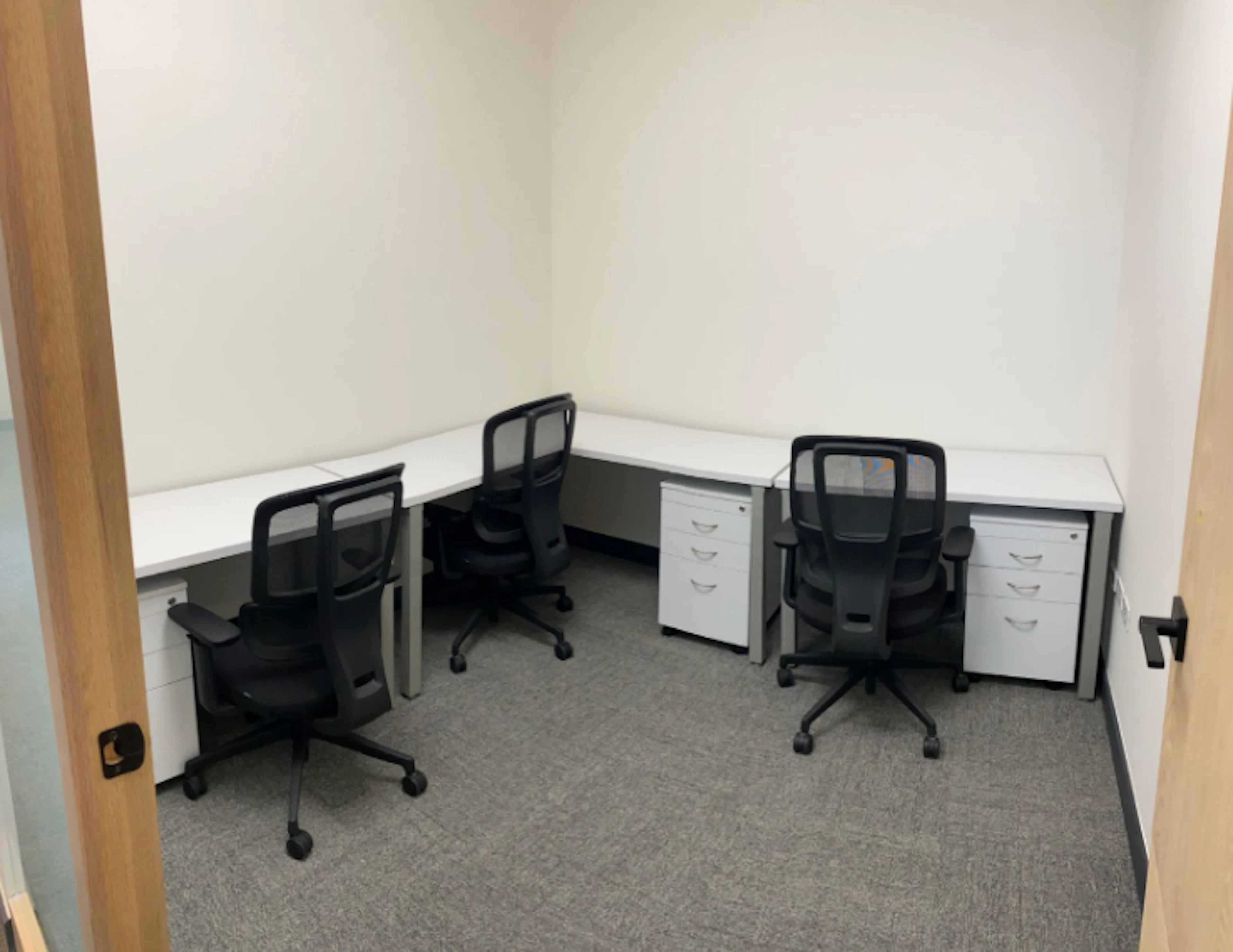 Oficina 2402-photo