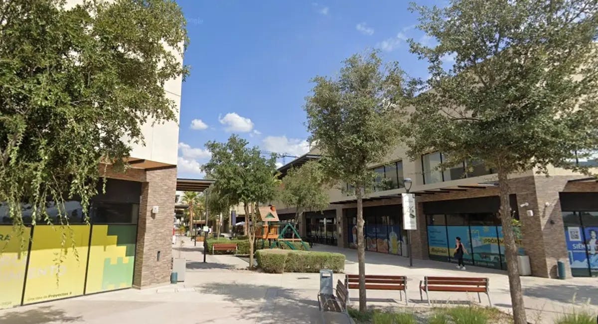 Local Comercial Spot2