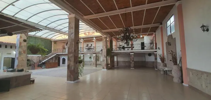 Local Comercial Spot2