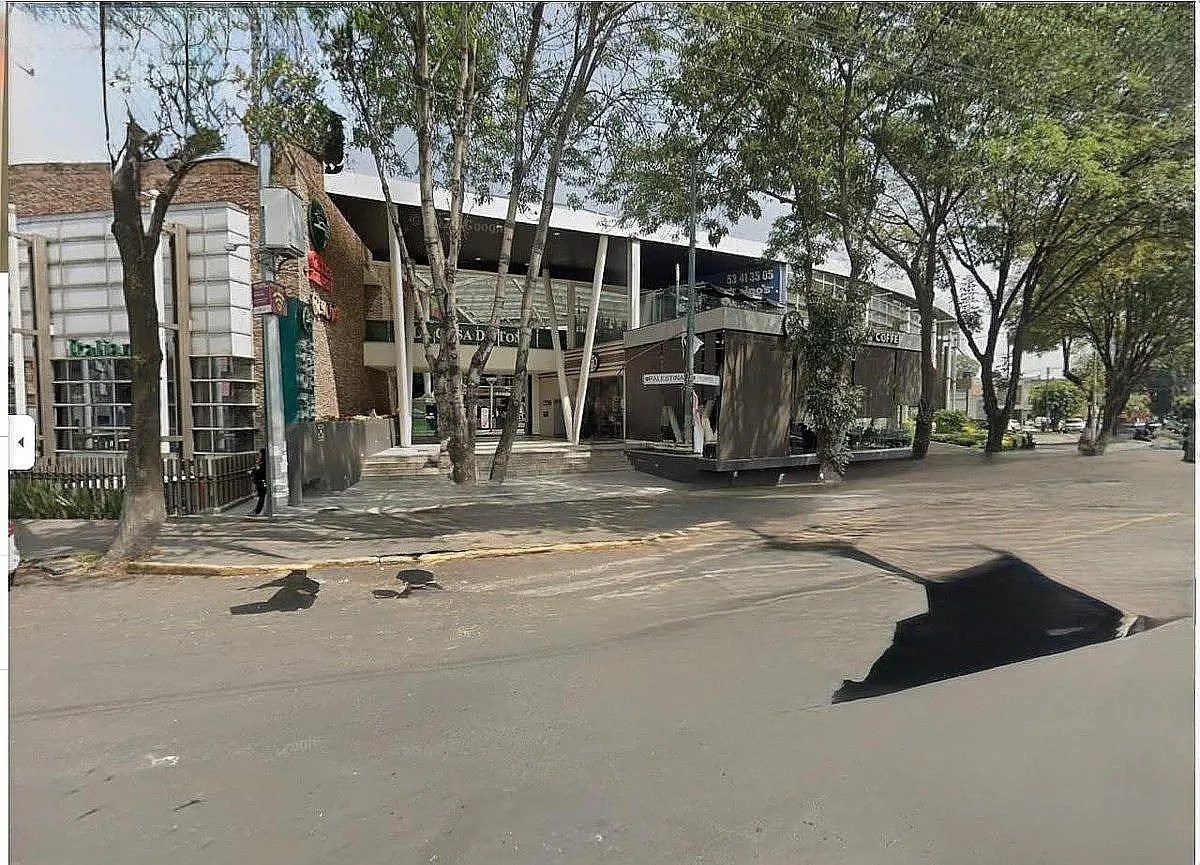 Local Comercial Spot2