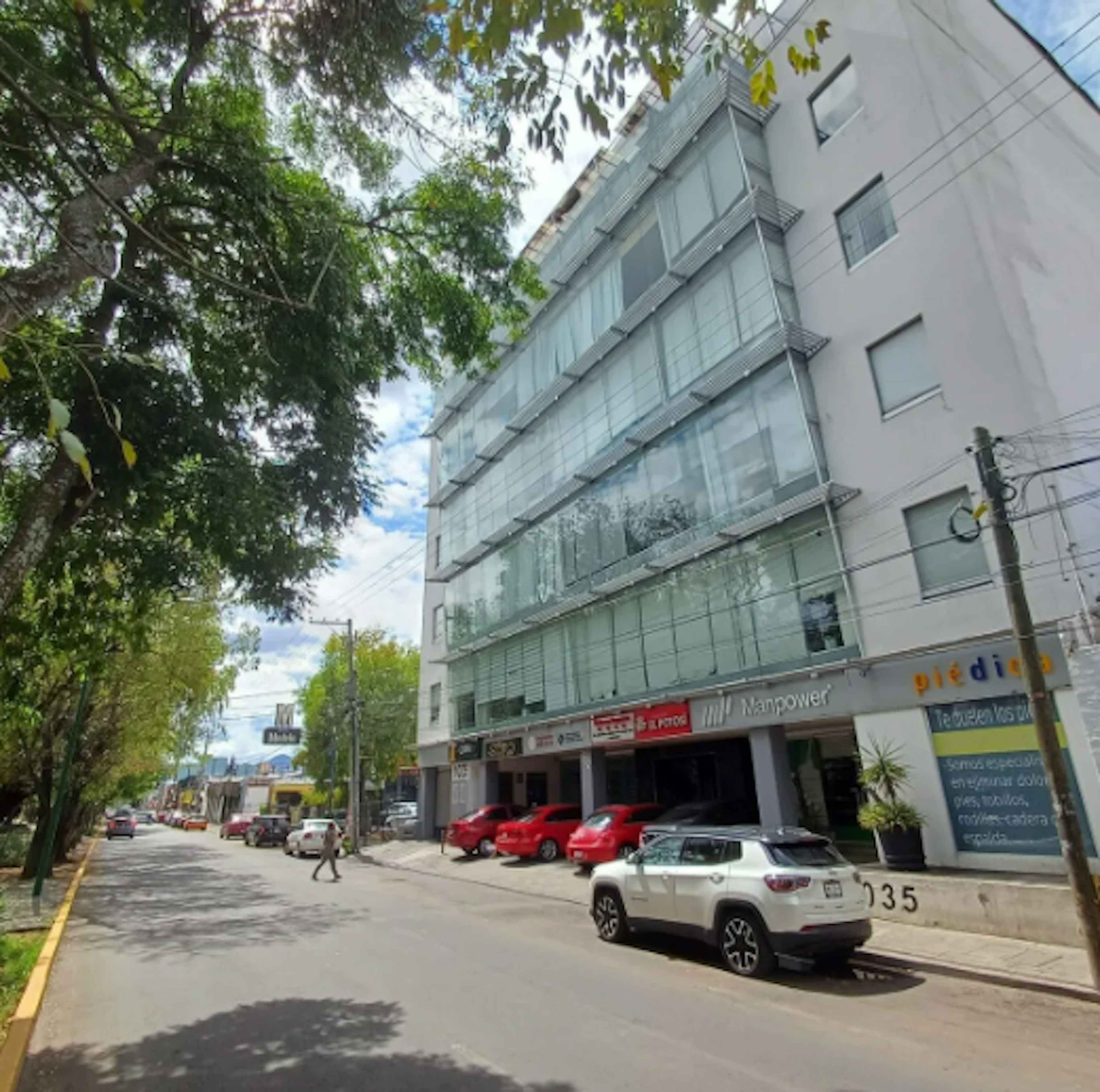 Calle Luis G. Banuet