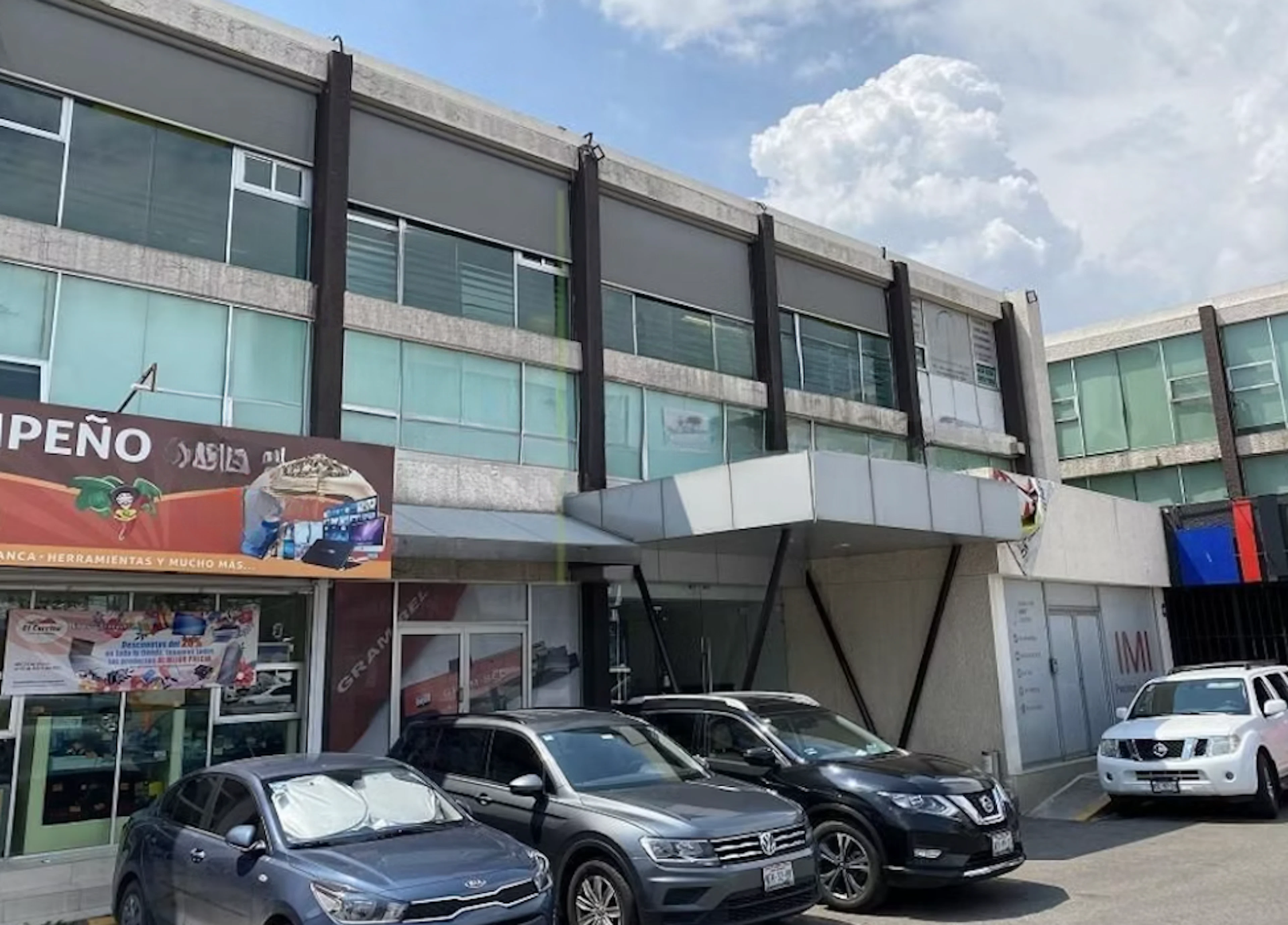 Local Comercial Spot2