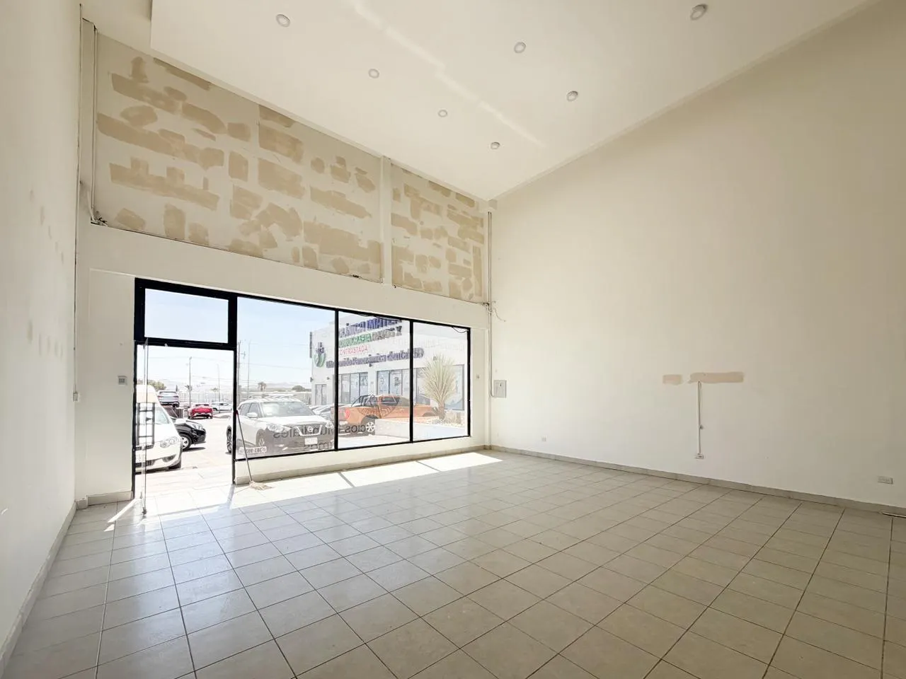 Local Comercial Spot2