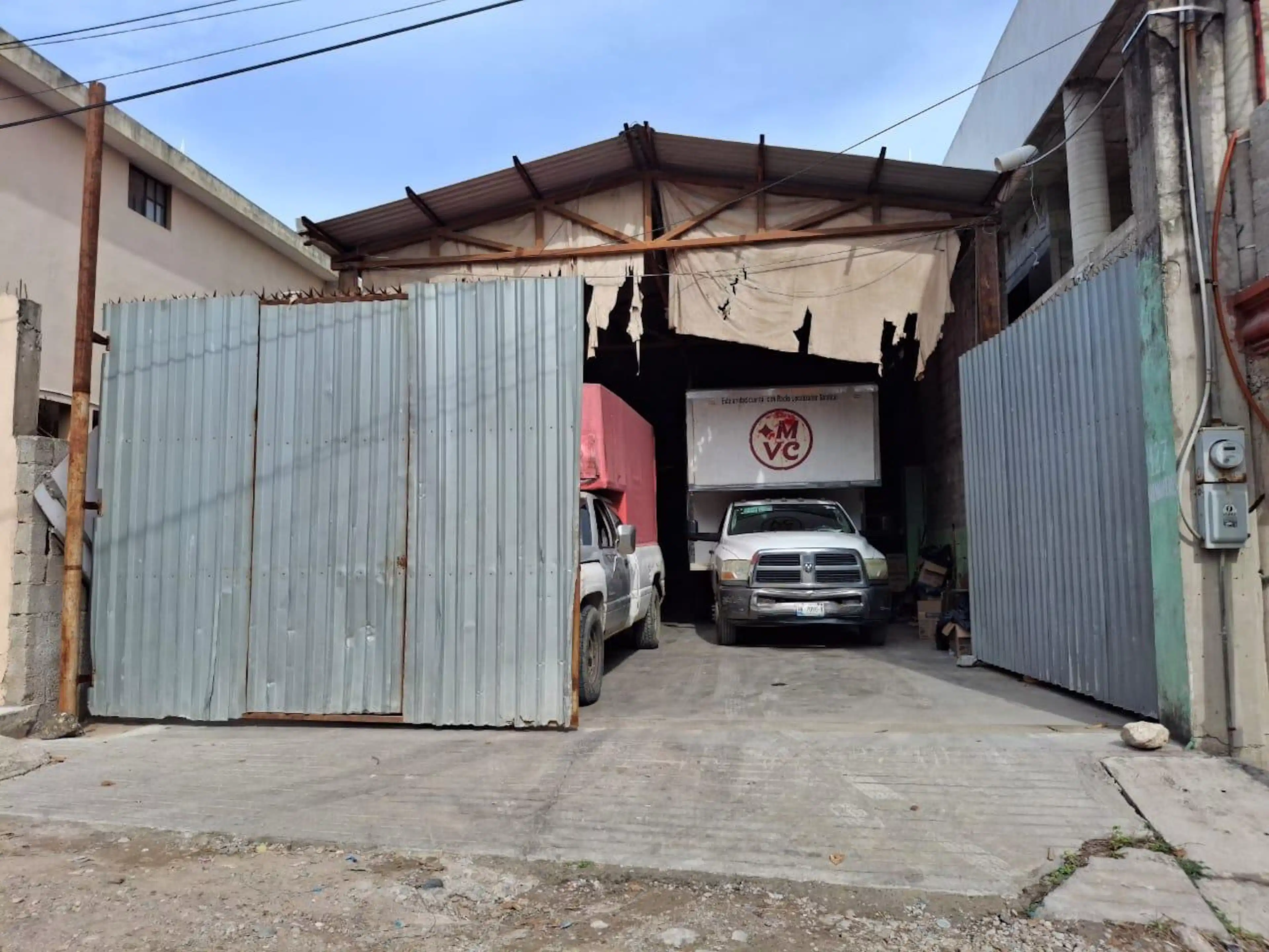 Terreno con construcción en Venta Col. Jardines de Champayan, Tampico, Tamaulipas