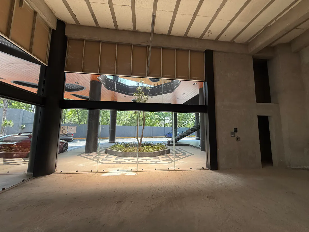 Local Comercial Spot2