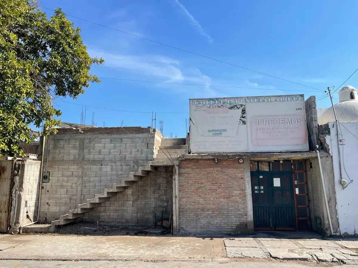 Local Comercial Spot2