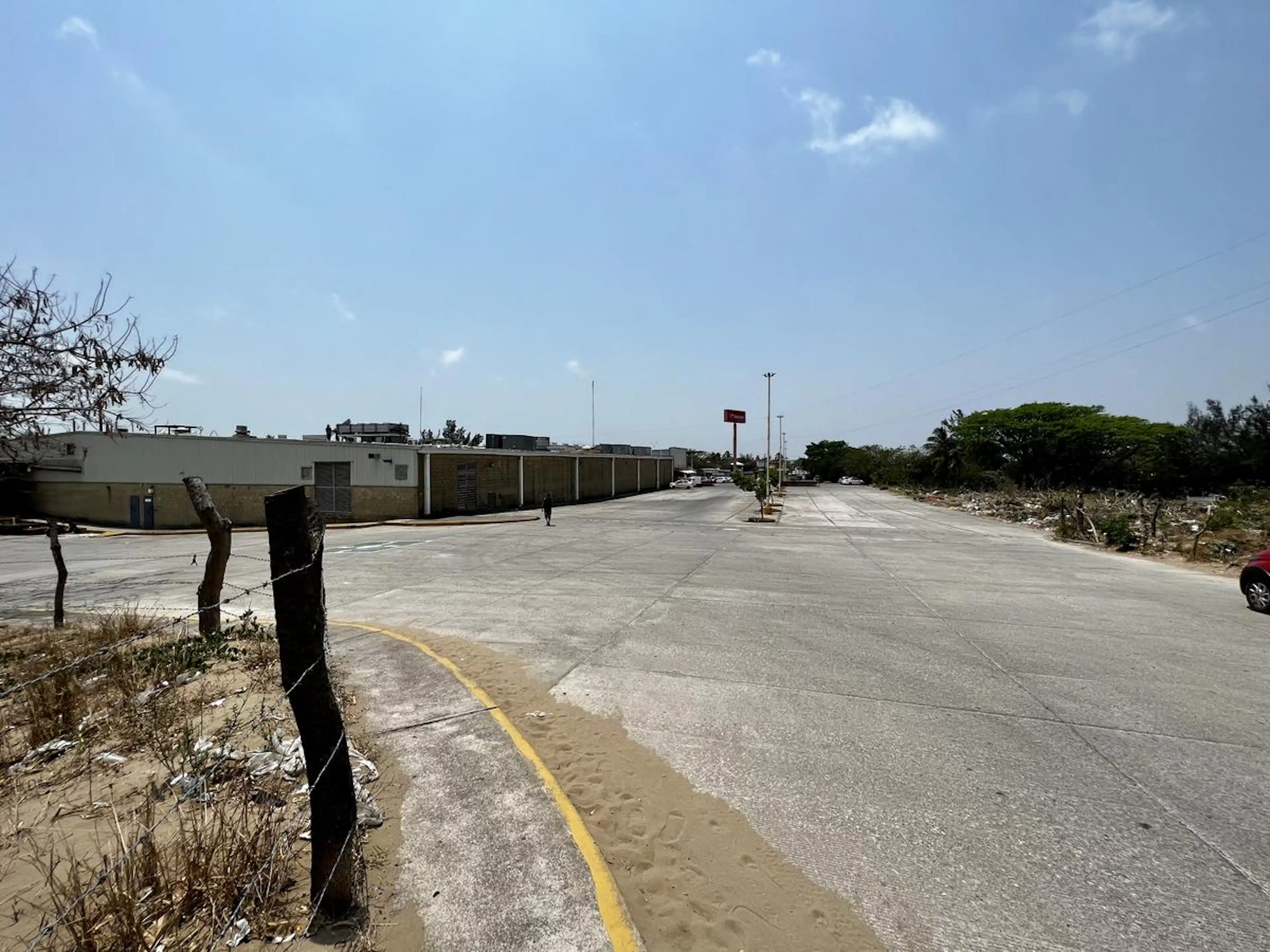 Terreno En Venta En Pocitos Y Rivera Veracruz Entre Soriana Y Coppel Núcleo Deportivo.