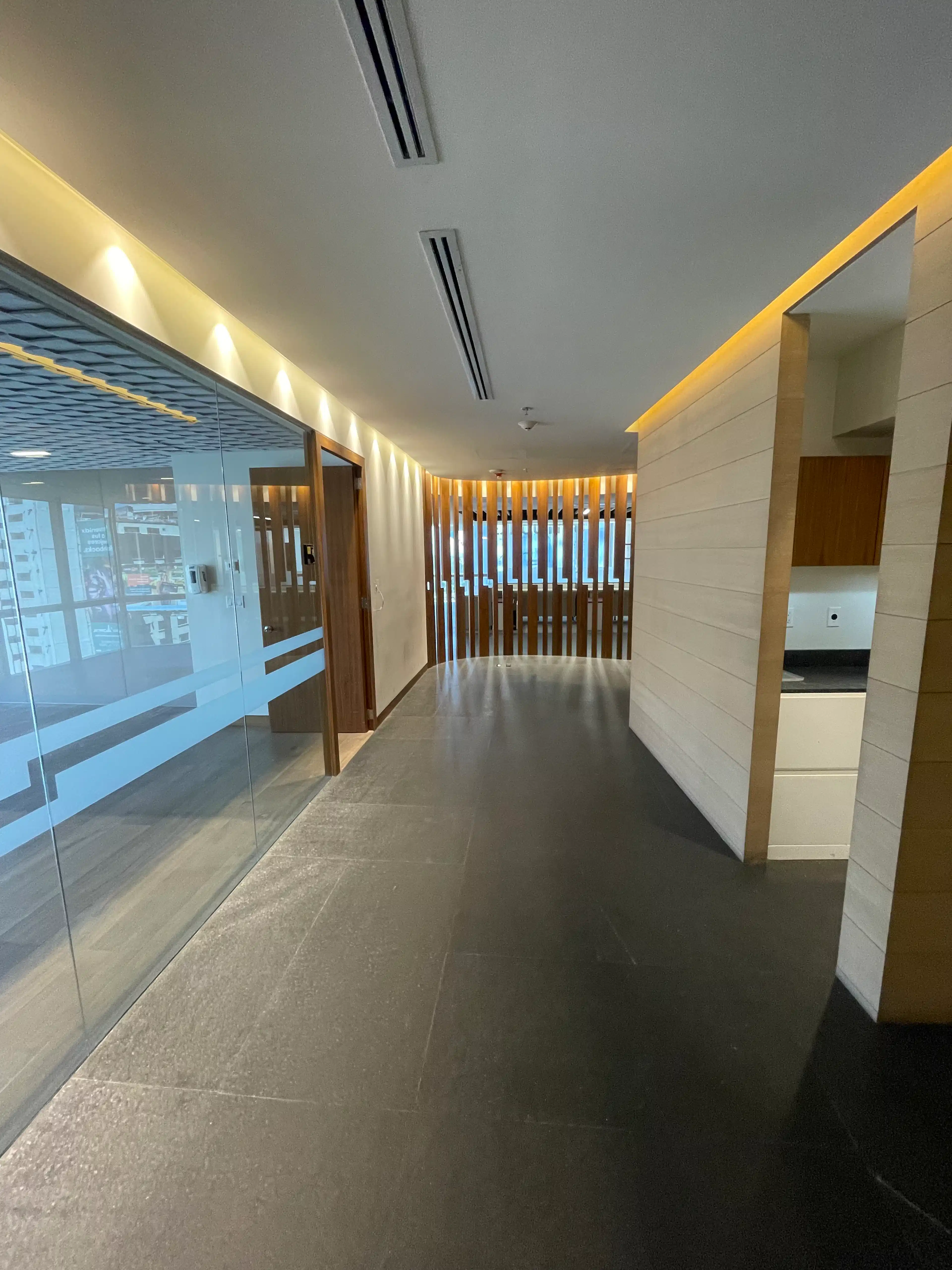 Periférico Boulevard Manuel Ávila Camacho 24