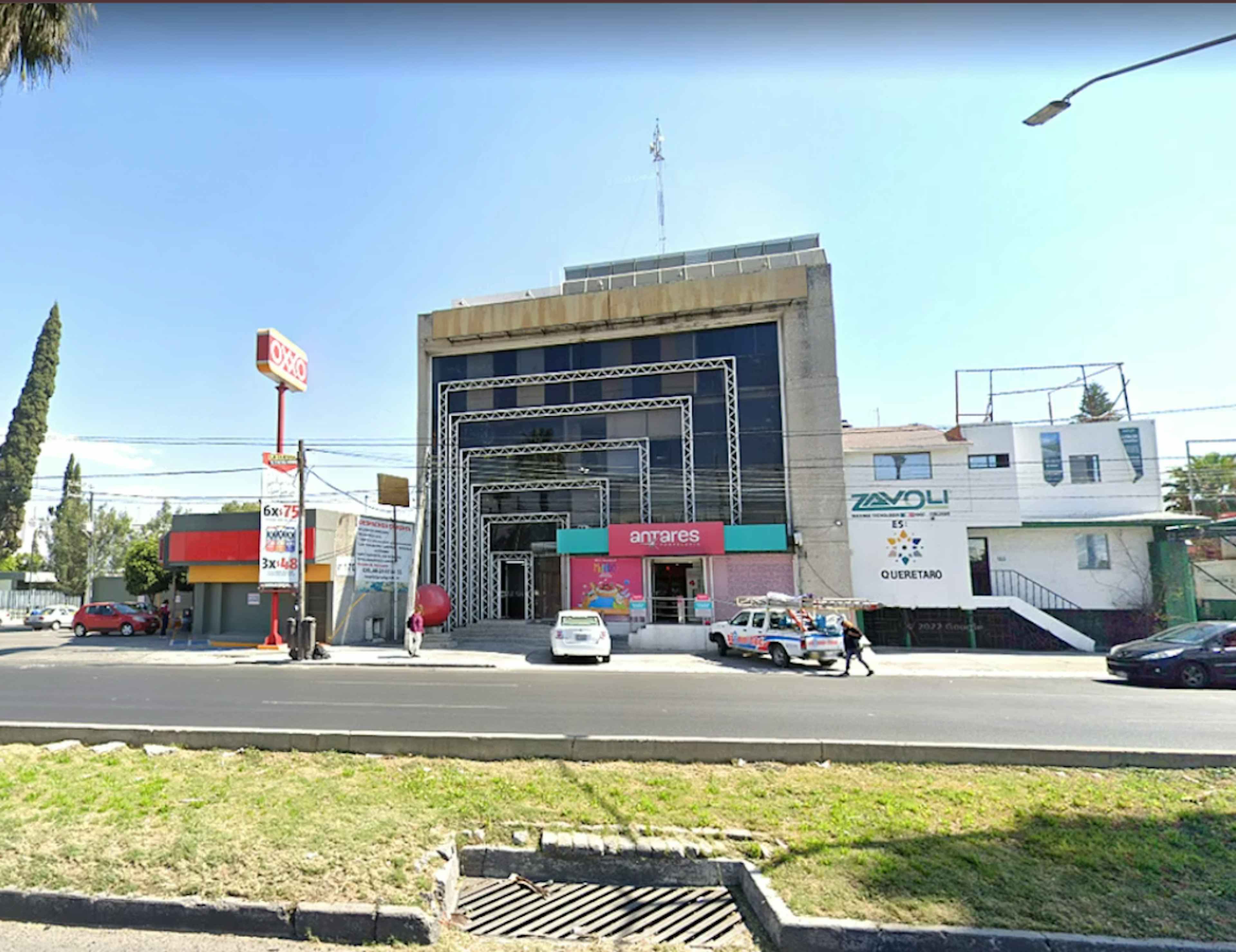 Avenida 5 De Febrero 170