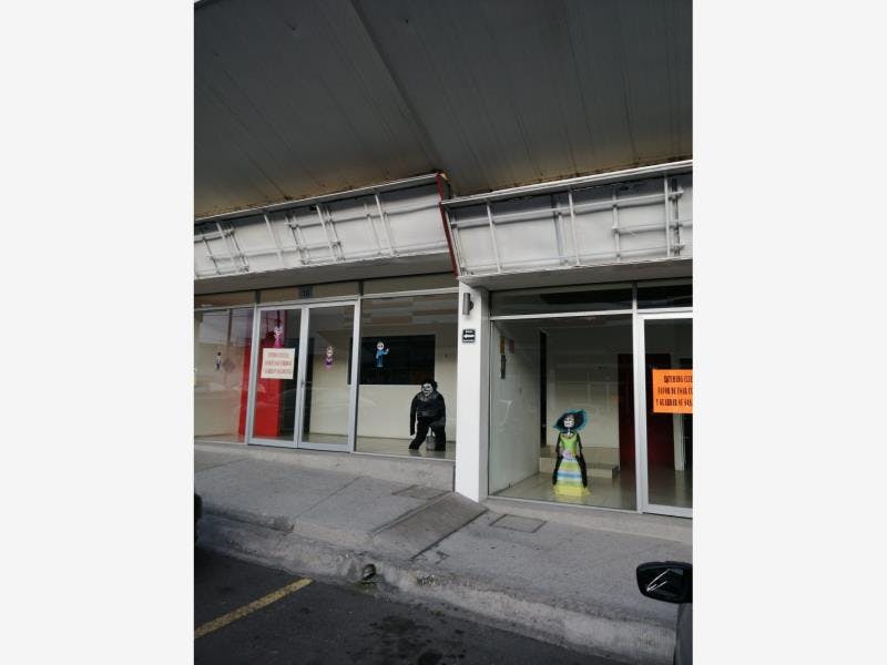 Local Comercial Spot2