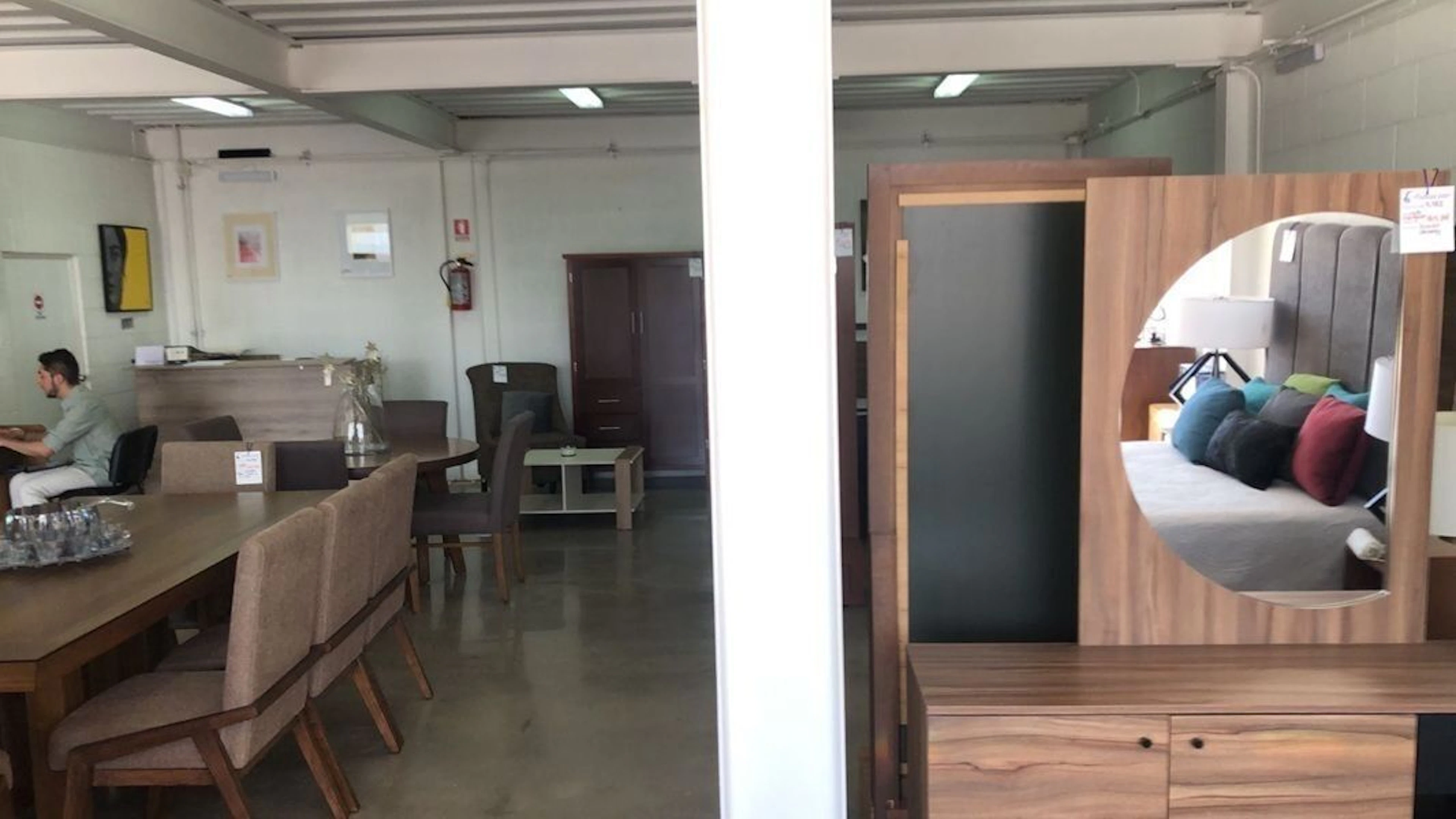 Local Comercial Spot2