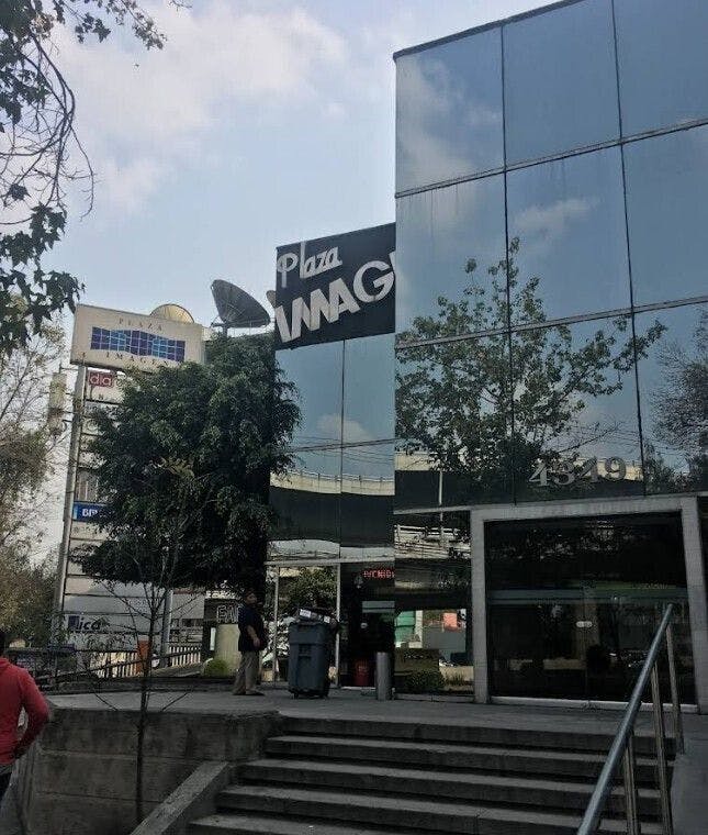 Local Comercial Spot2