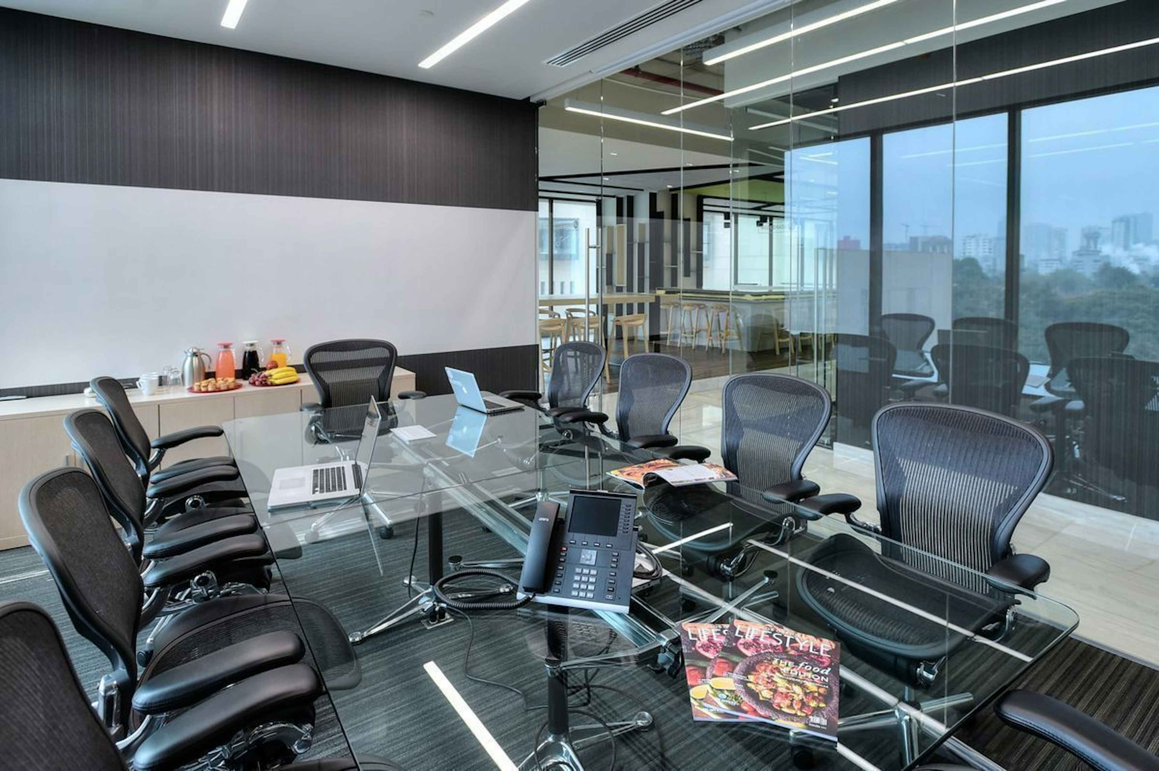 Av. Ejercito Nacional 769