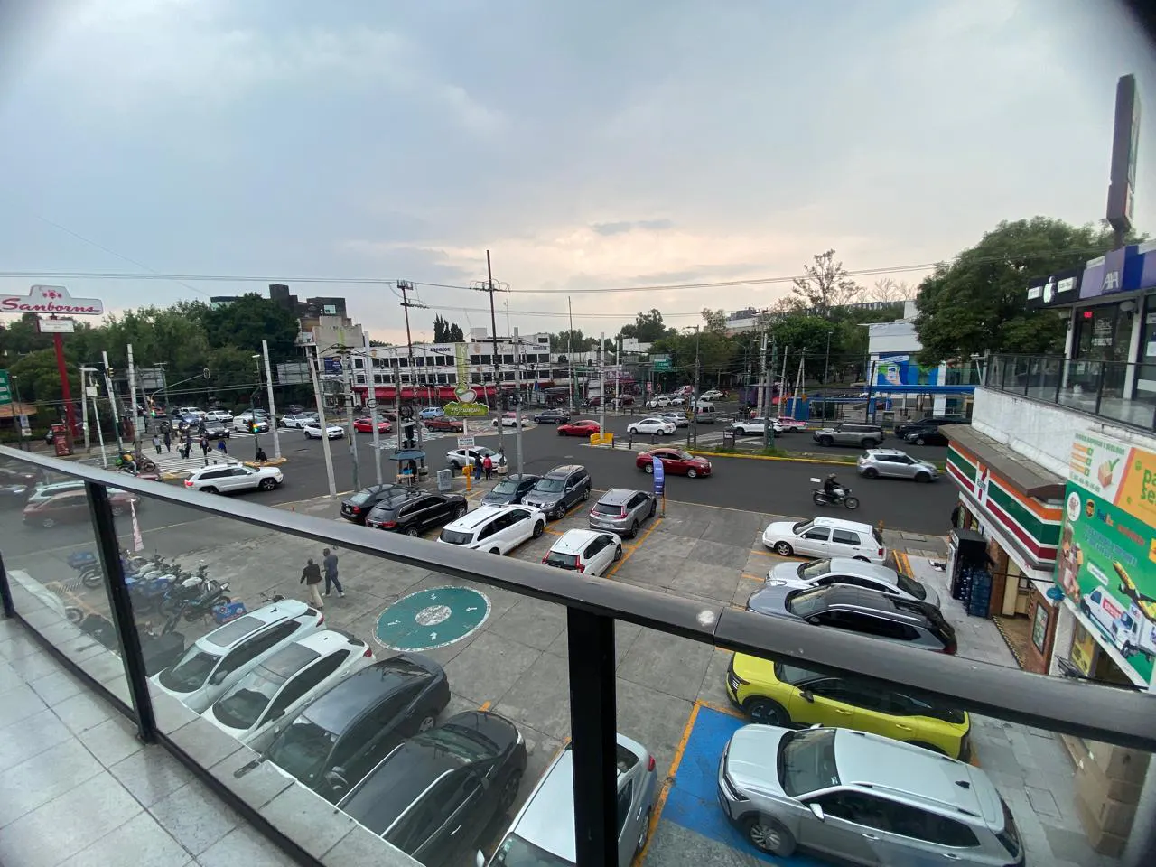 Local Comercial Spot2