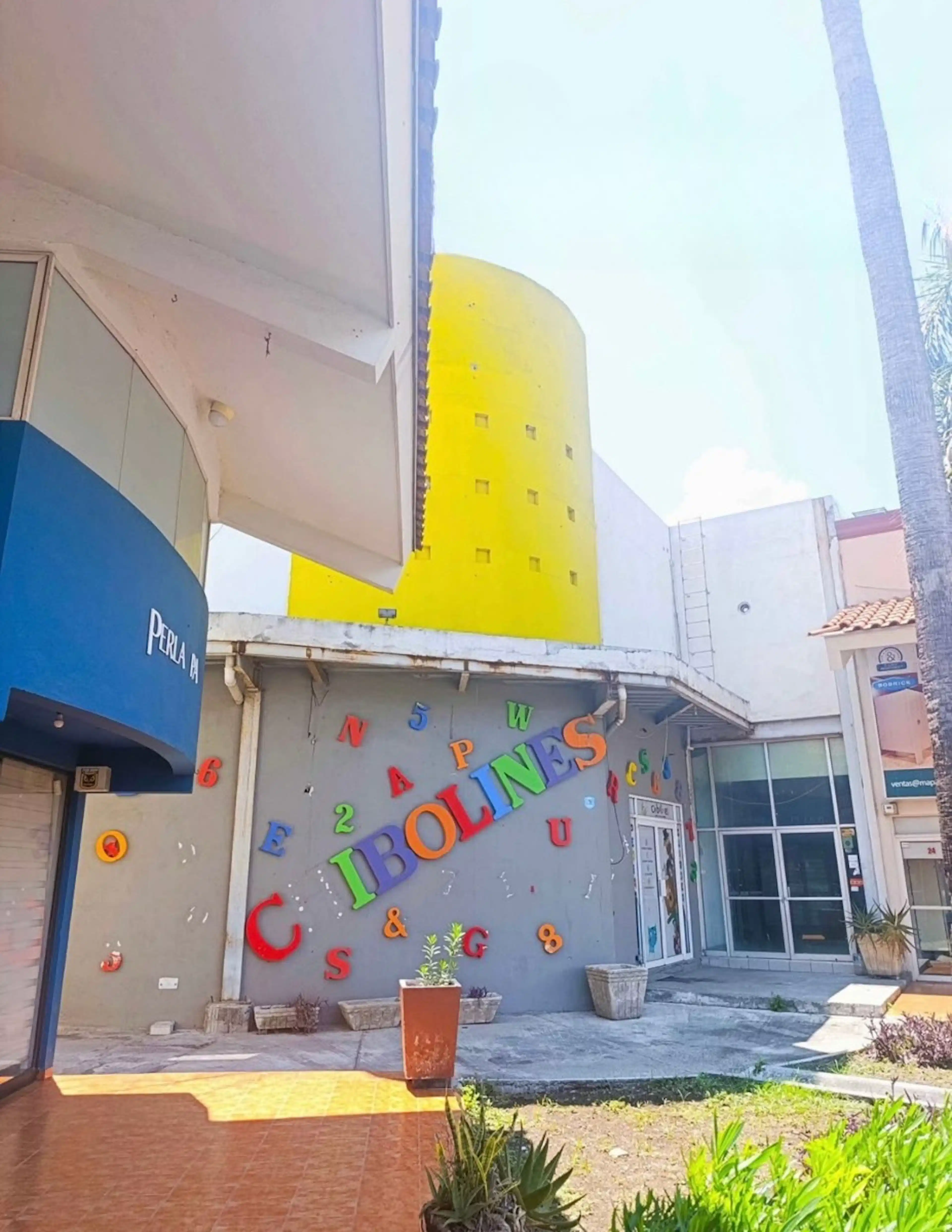 Local En Venta En Villa Universidad, San Nicolás De Los Garza, Nuevo León