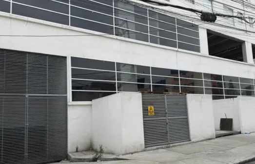 Local Comercial Spot2