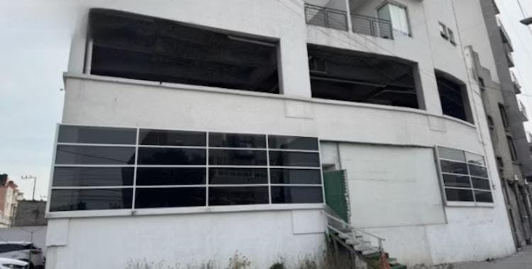 Local Comercial Spot2