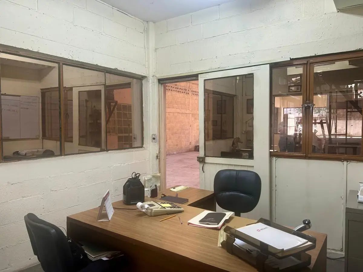 Local Comercial Spot2