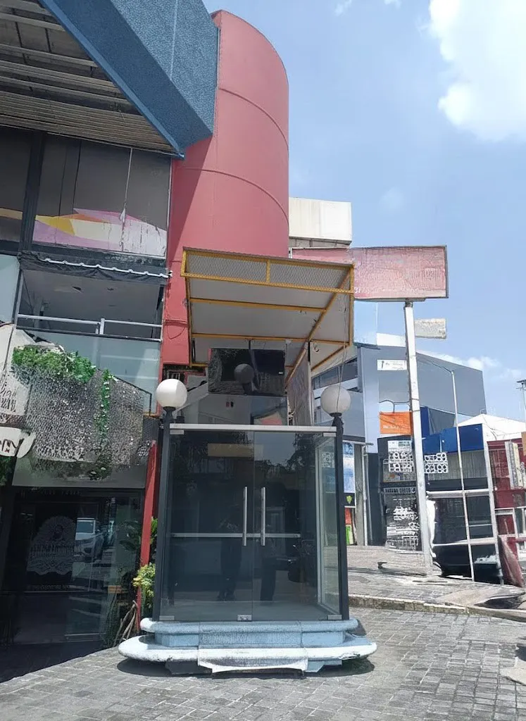 Local Comercial Spot2