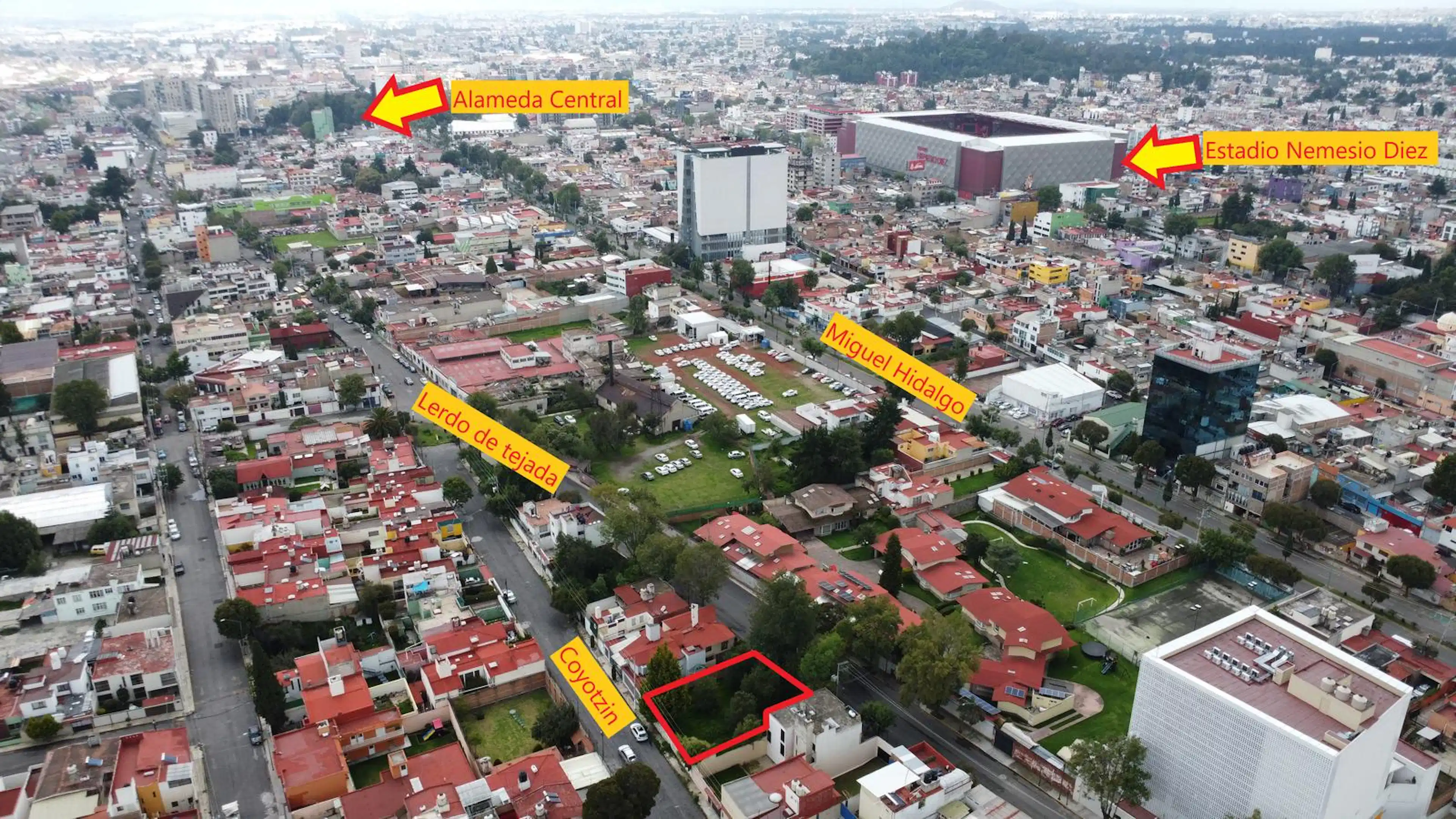 Terreno En Venta En  Toluca Centro Con Doble Frente
