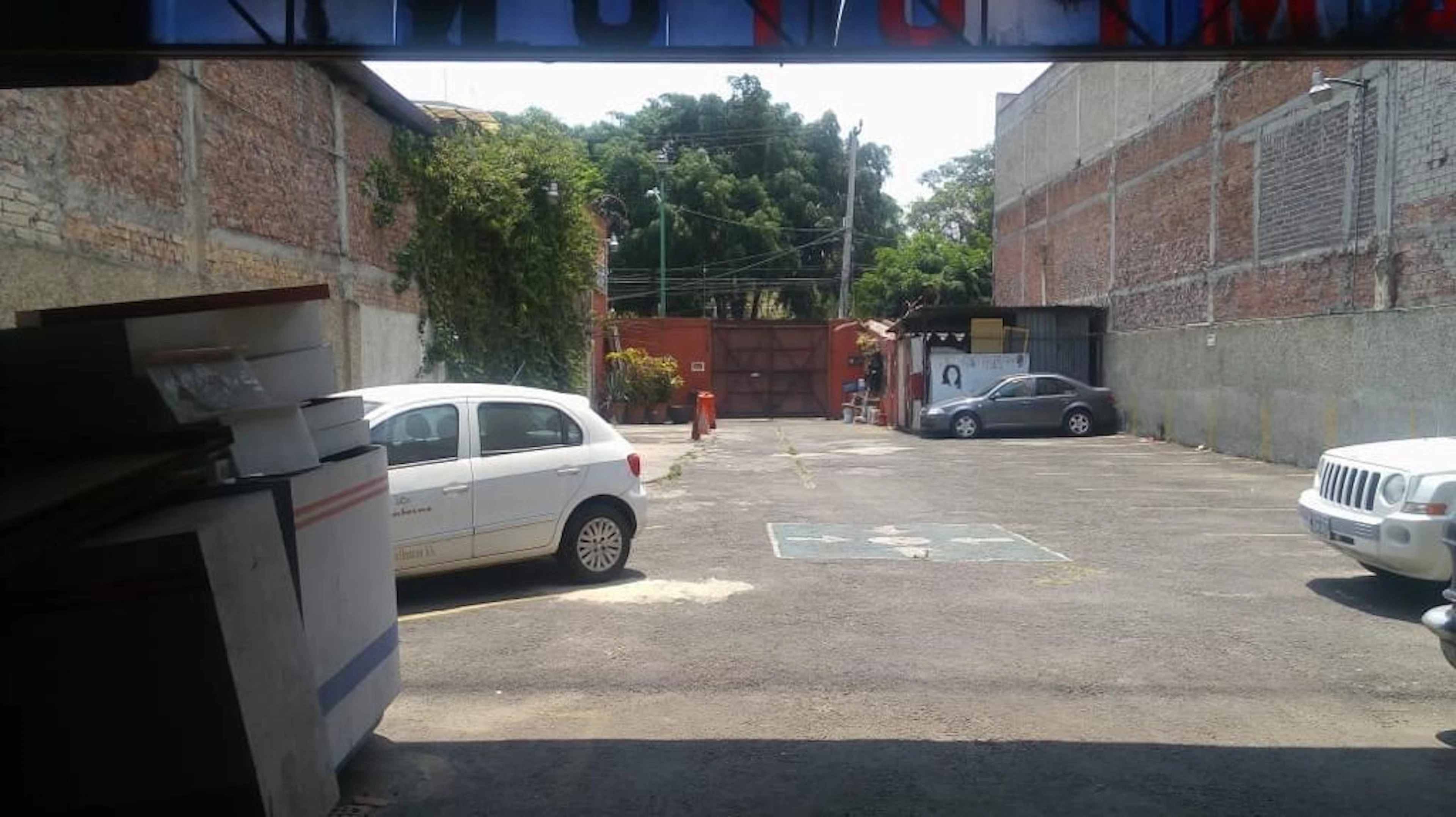 Local Comercial Spot2