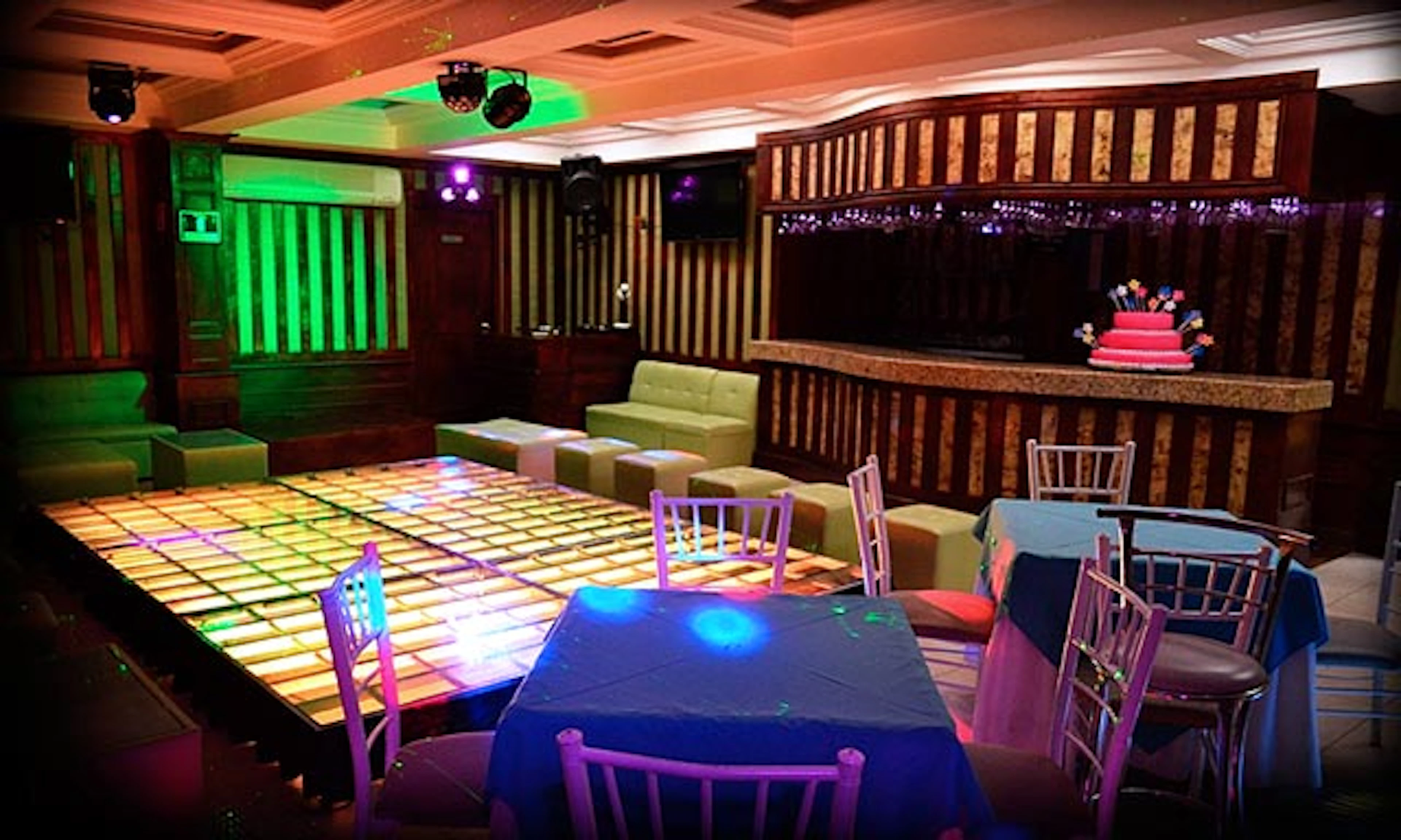 Local Comercial Spot2