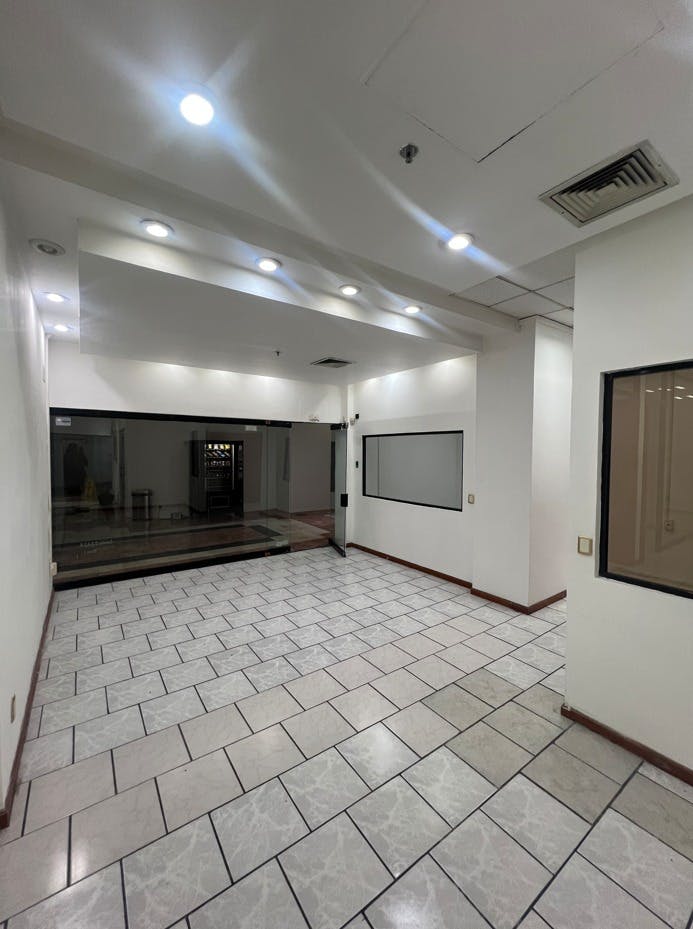 Local Comercial Spot2