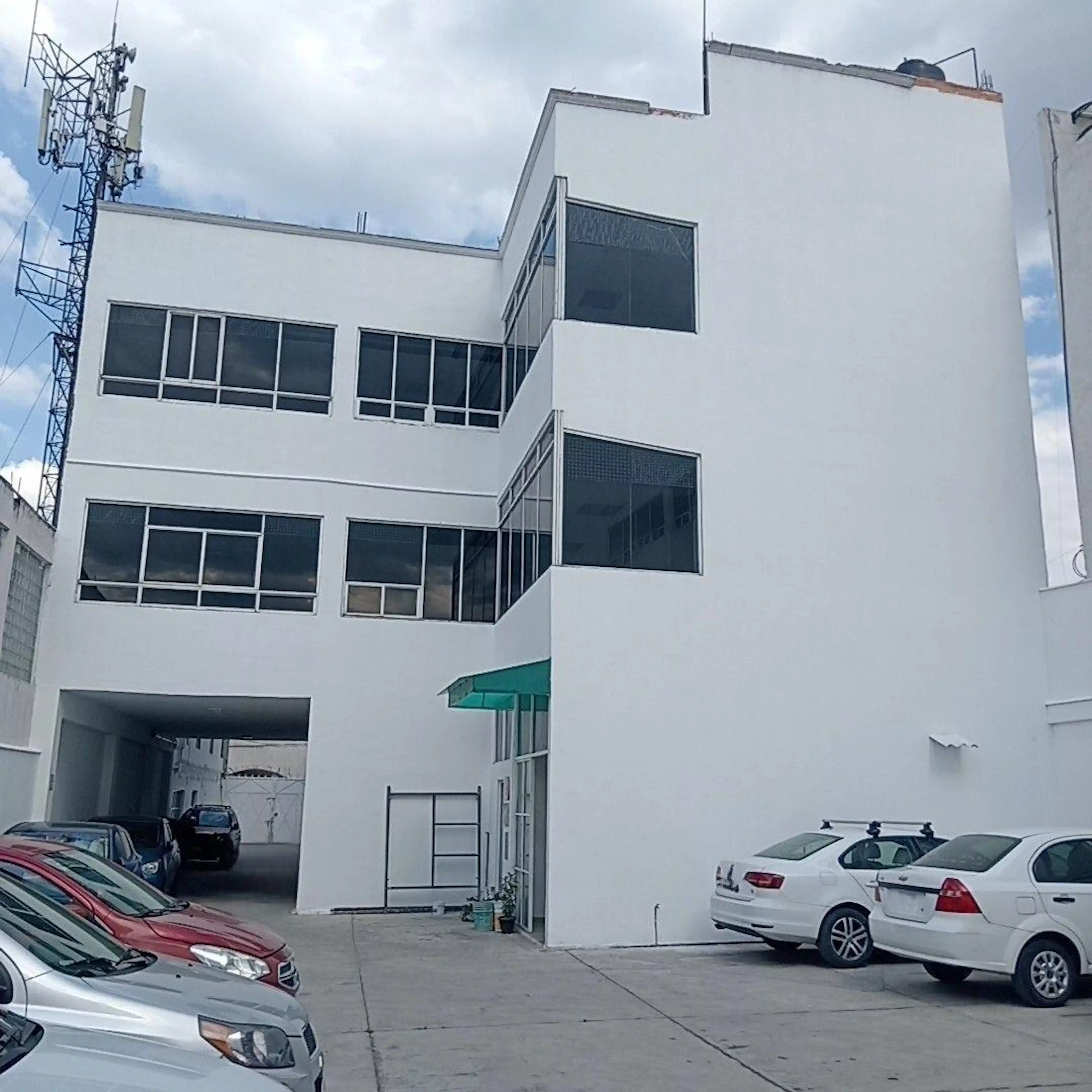 Via Alfredo Del Mazo