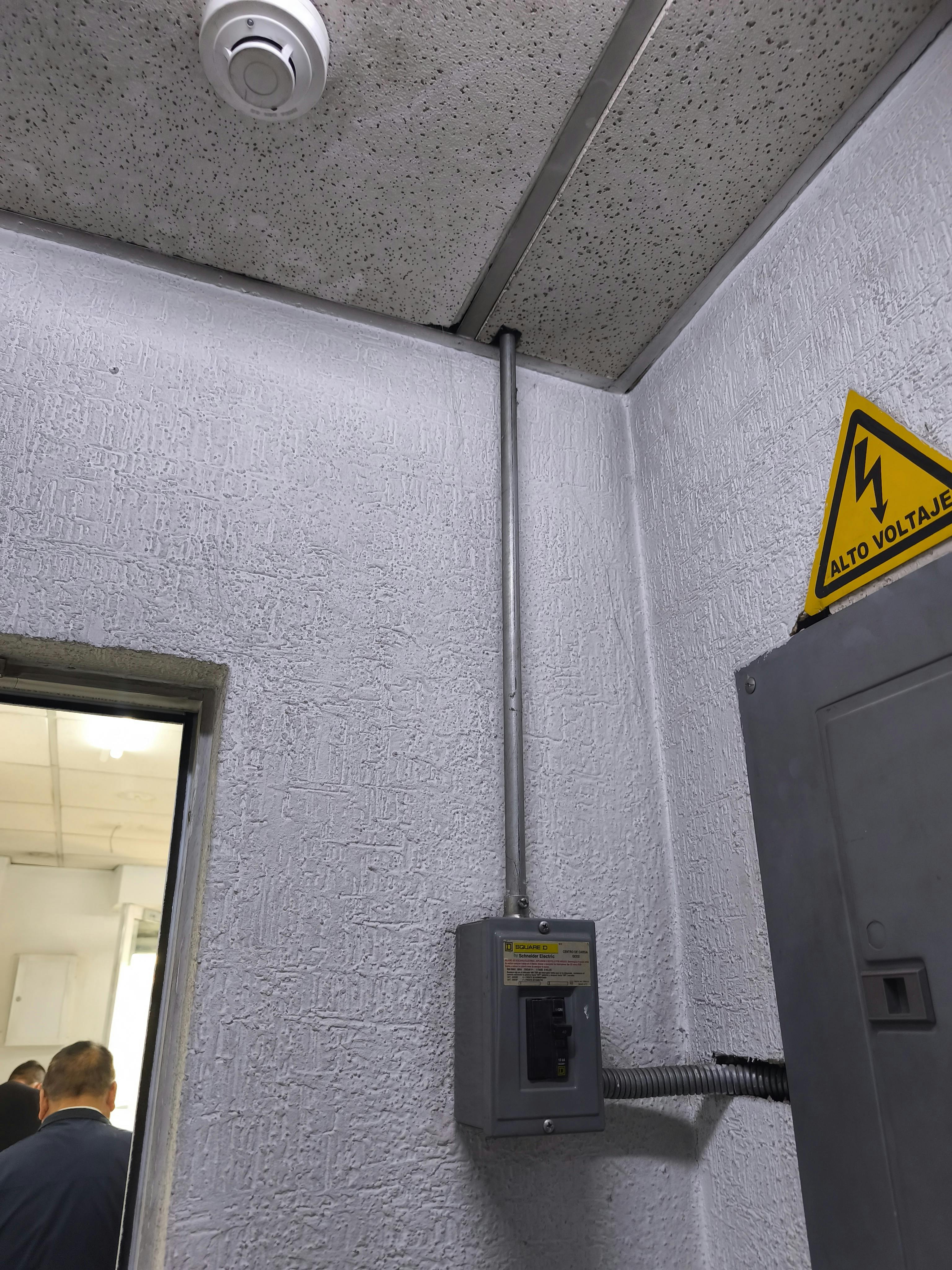 Local Comercial Spot2