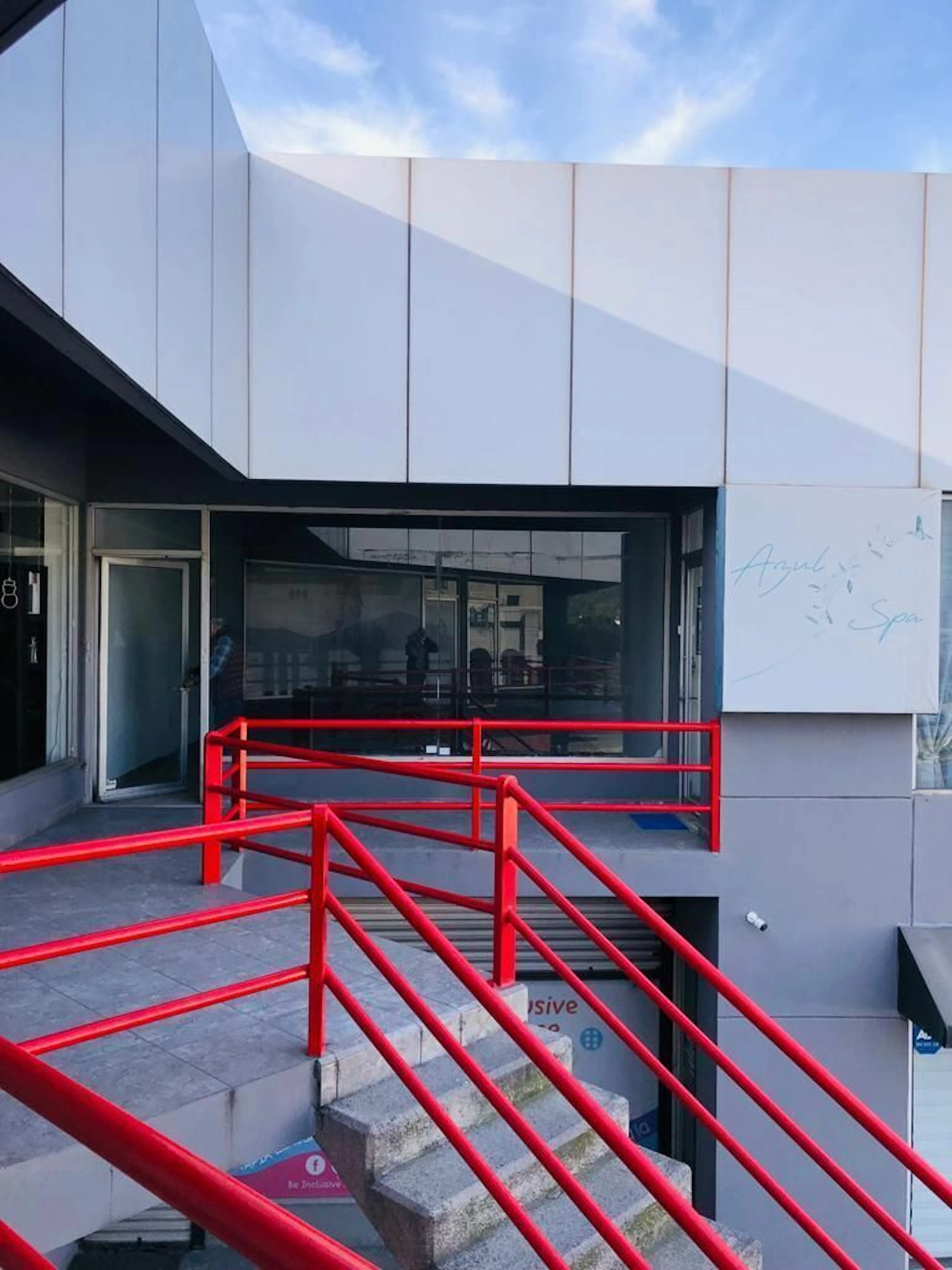 Local Comercial Spot2